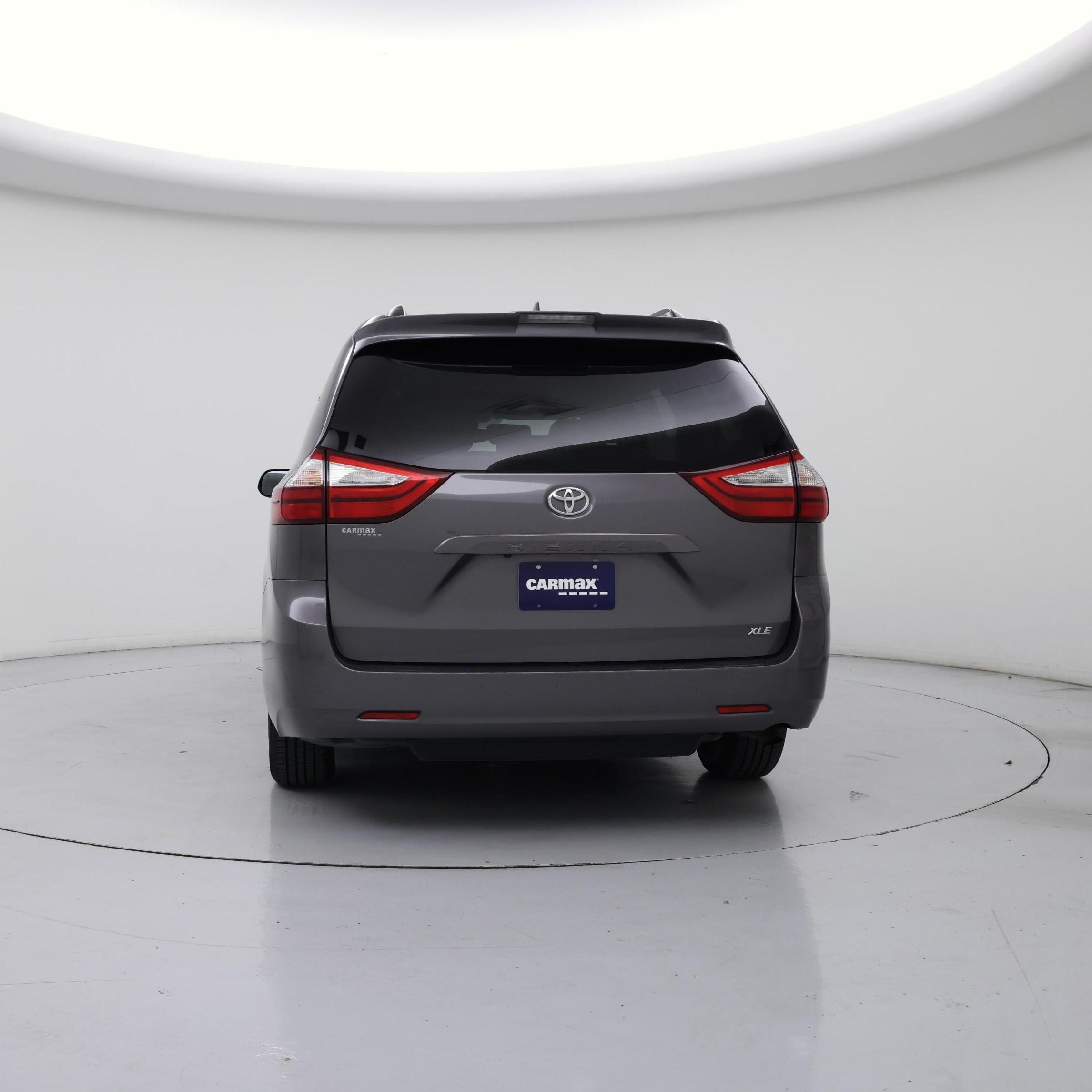 Thumbnail: 2018 Toyota Sienna - 6