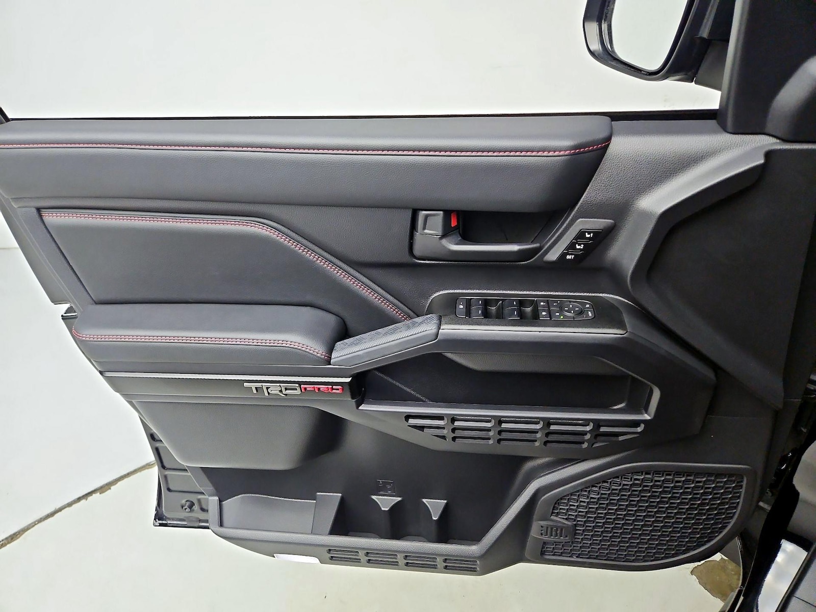 2025 Toyota 4Runner TRD Pro - Photo 13