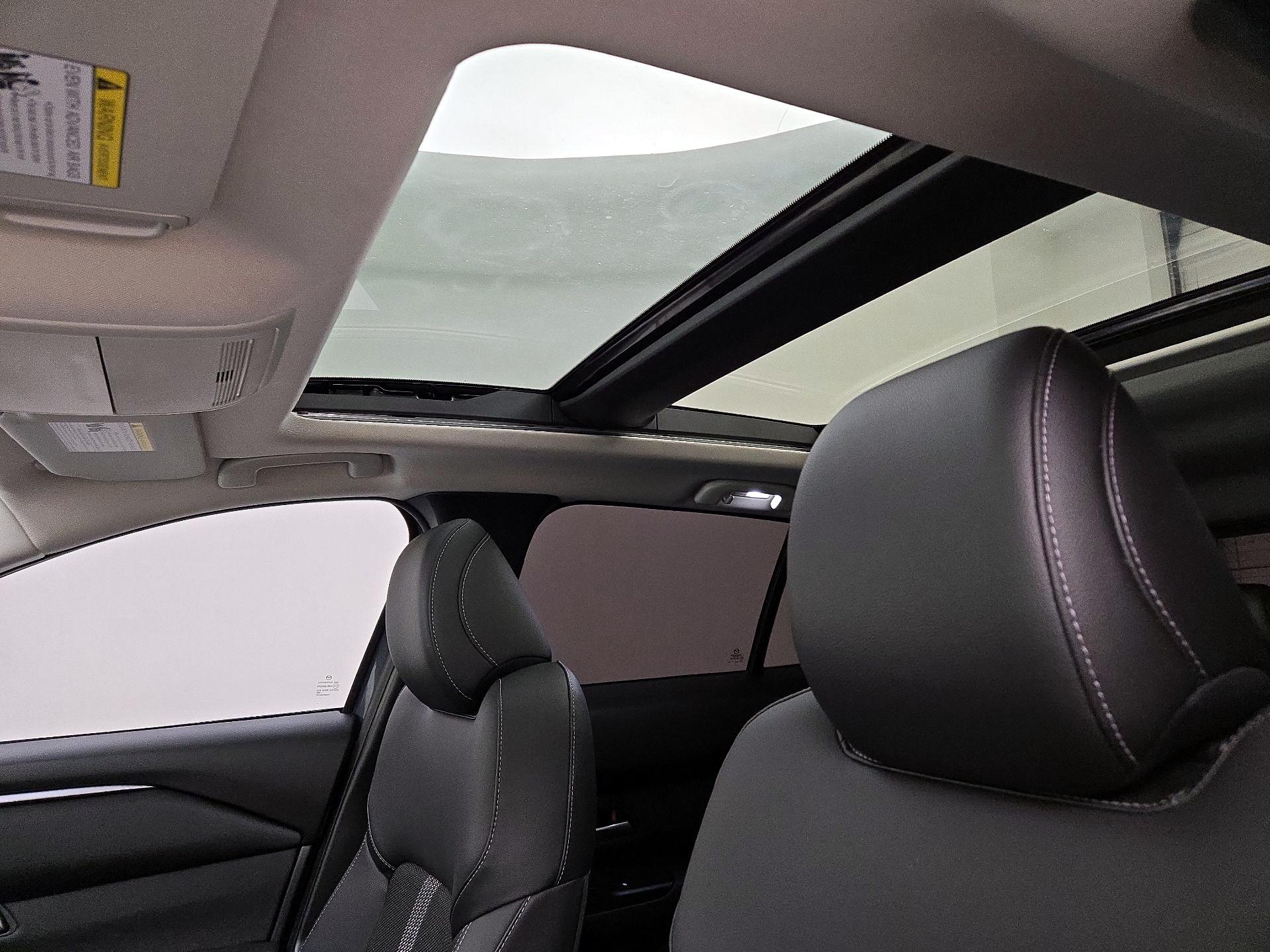 Thumbnail: 2025 Mazda CX-50 - 19