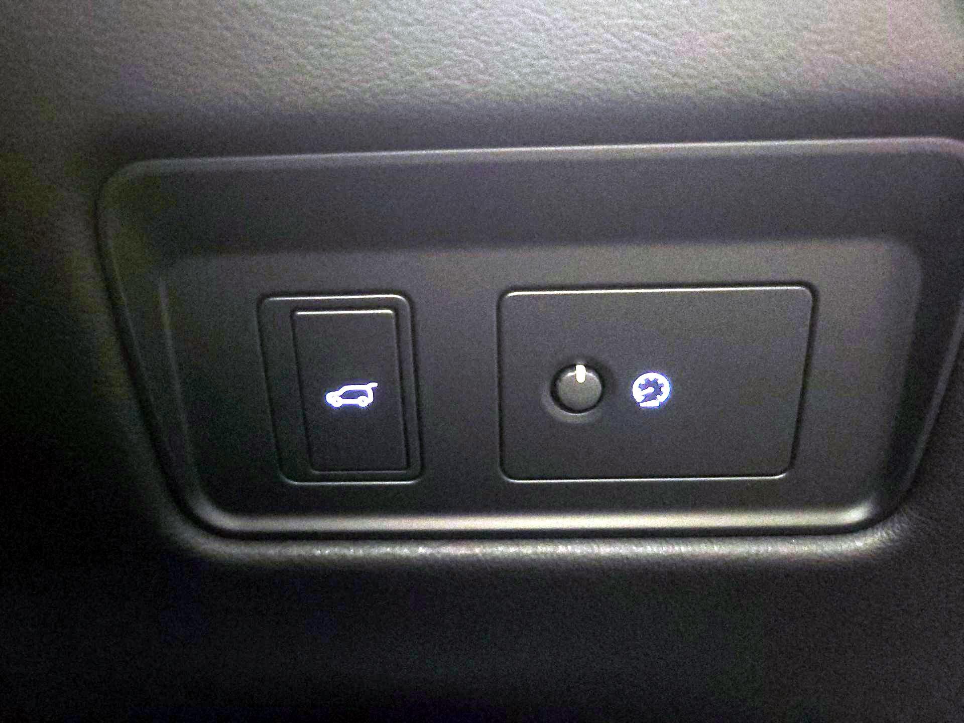 Thumbnail: 2025 Jaguar F-Pace - 13