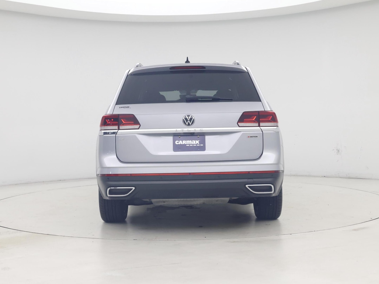 2022 Volkswagen Atlas SE w/Tech - Photo 7