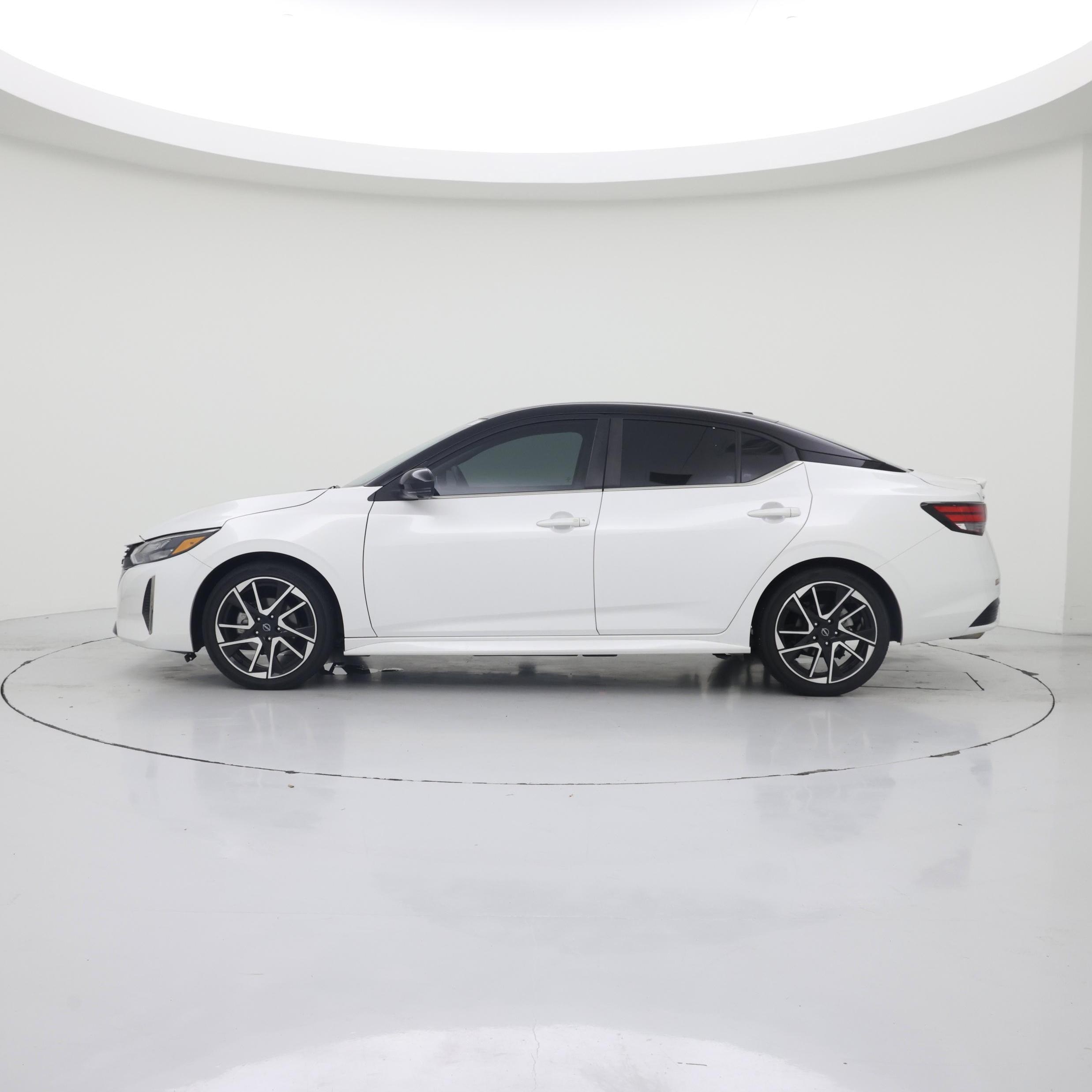 Thumbnail: 2024 Nissan Sentra - 3