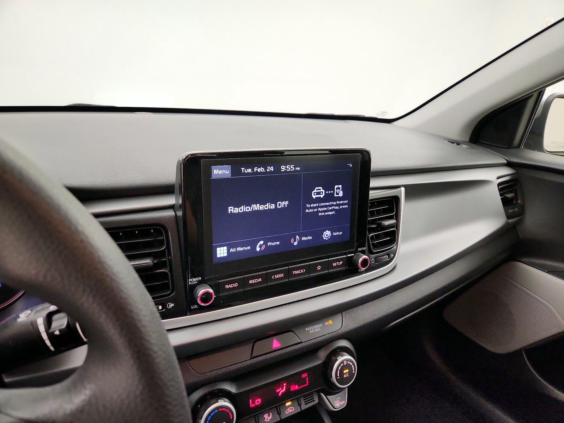 Thumbnail: 2023 Kia Rio - 13