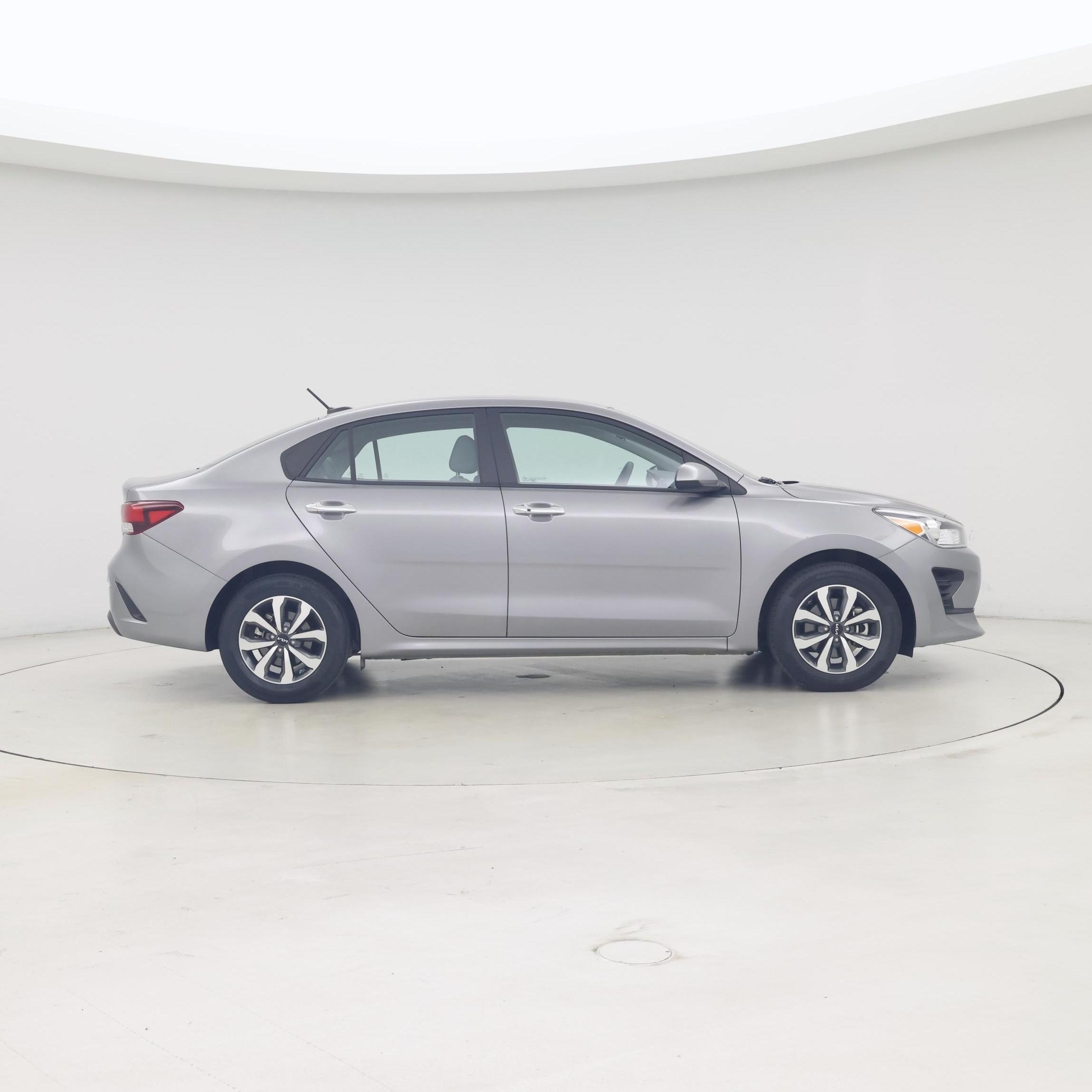 Thumbnail: 2023 Kia Rio - 7