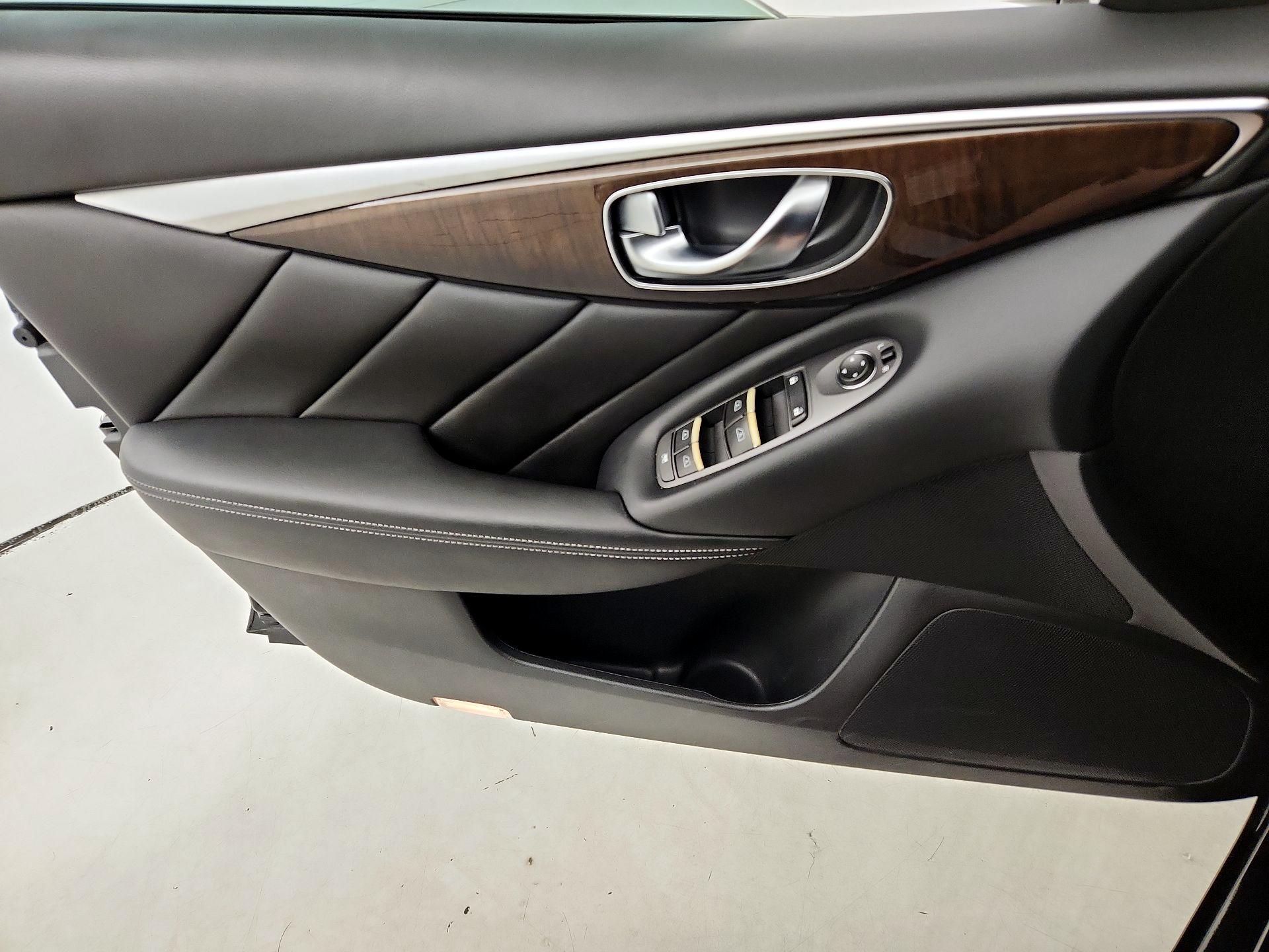 Thumbnail: 2018 INFINITI Q50 - 12