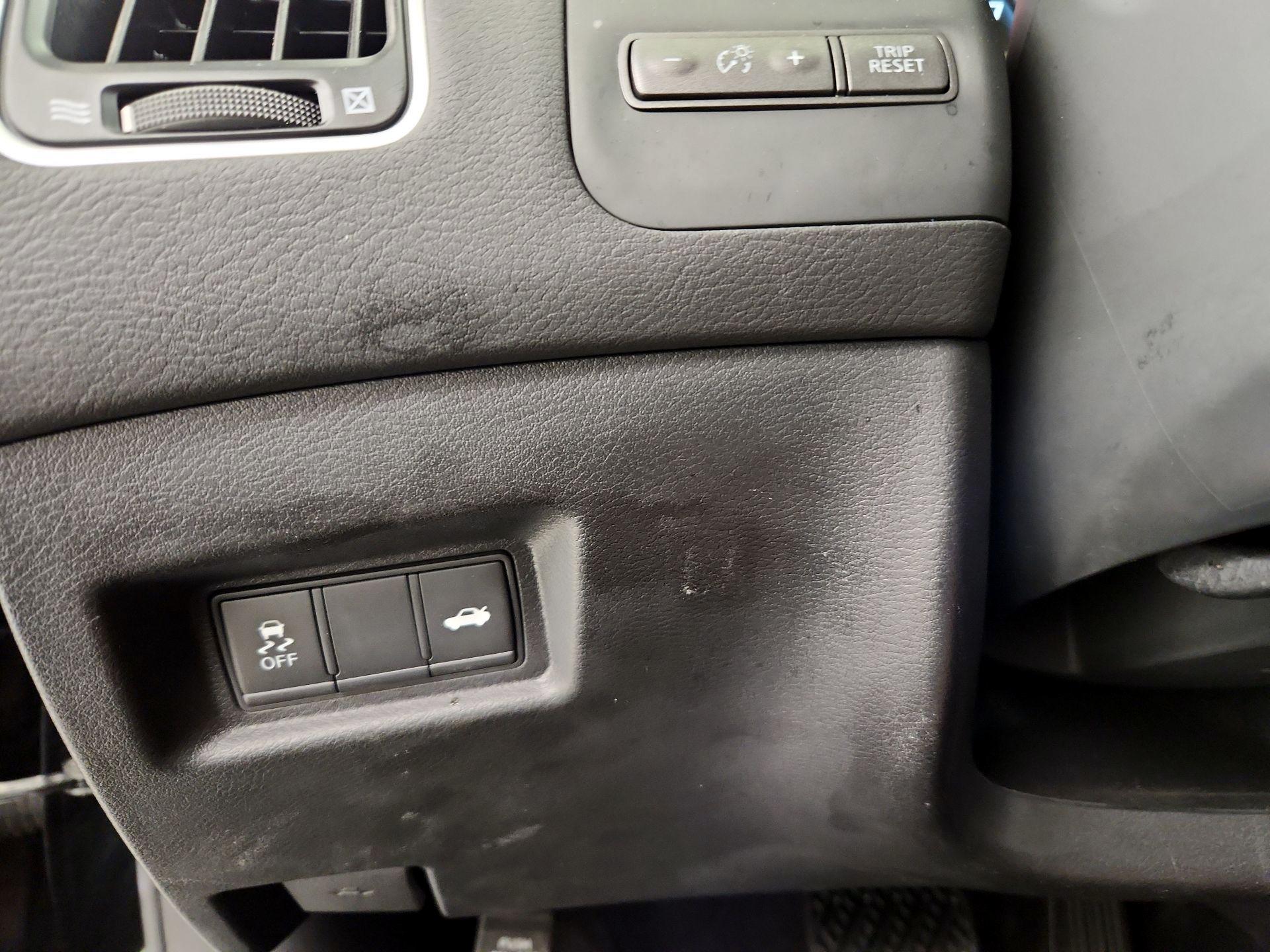 Thumbnail: 2018 INFINITI Q50 - 13