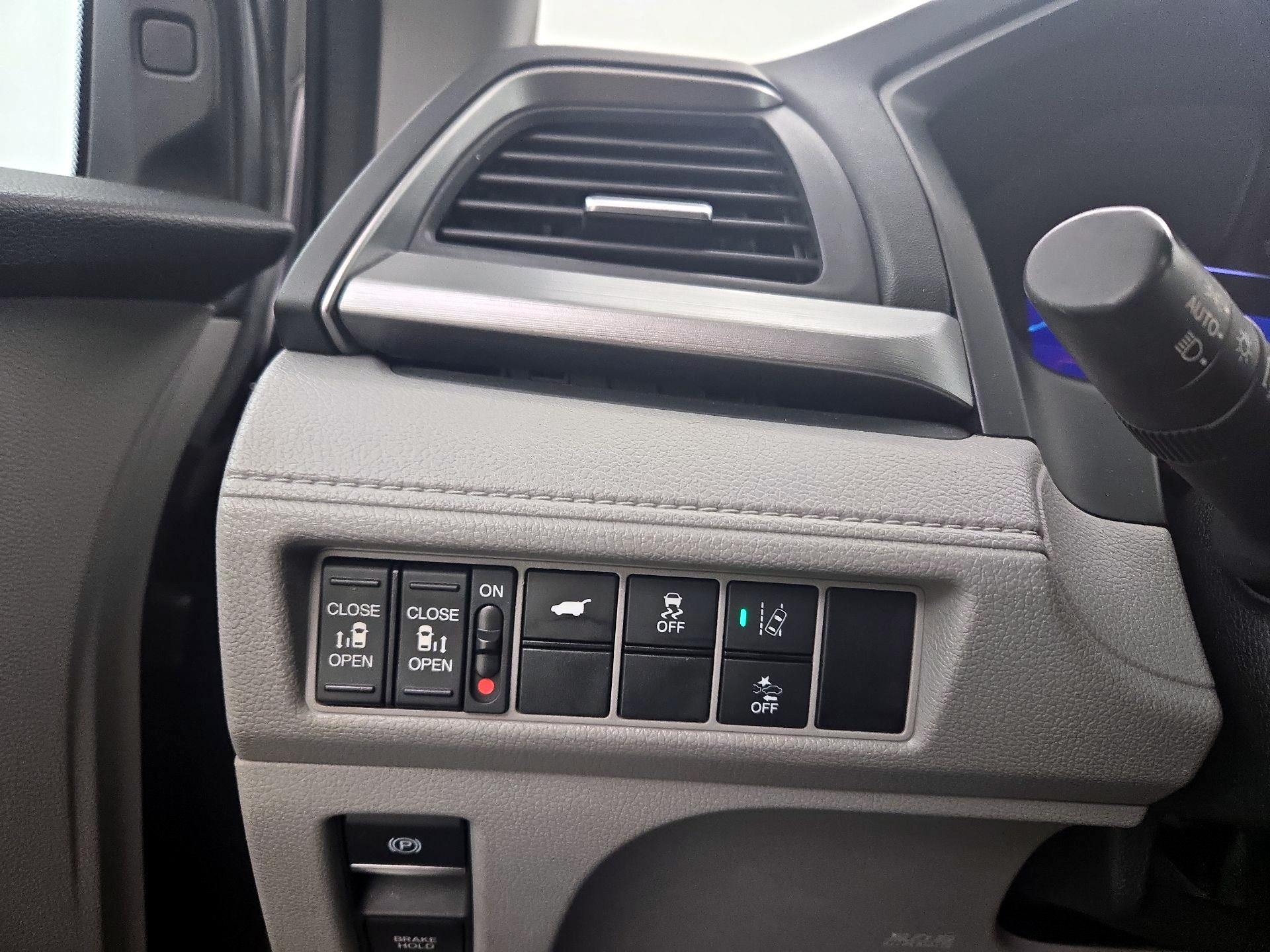 Thumbnail: 2019 Honda Odyssey - 13