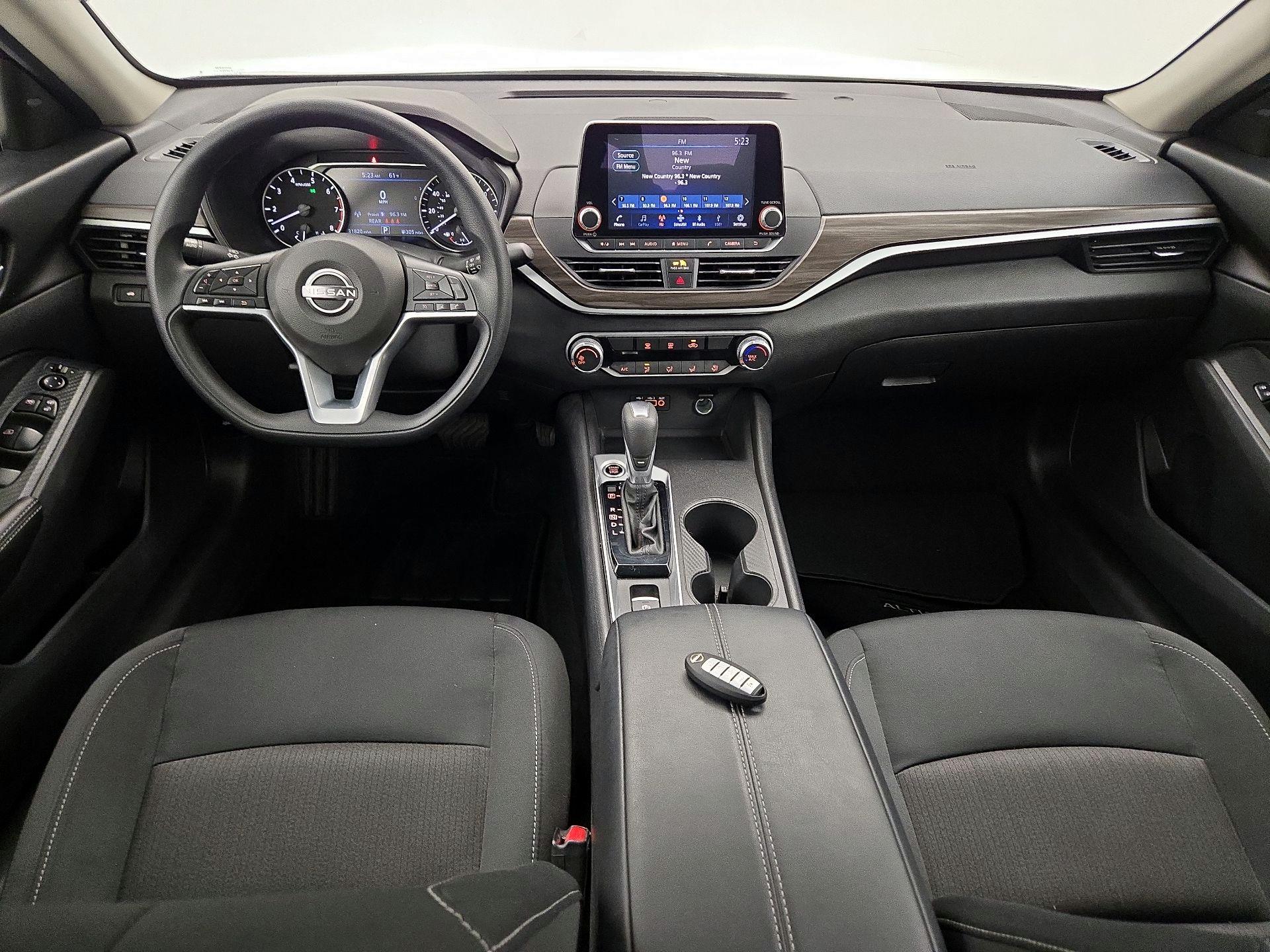 Thumbnail: 2025 Nissan Altima - 9