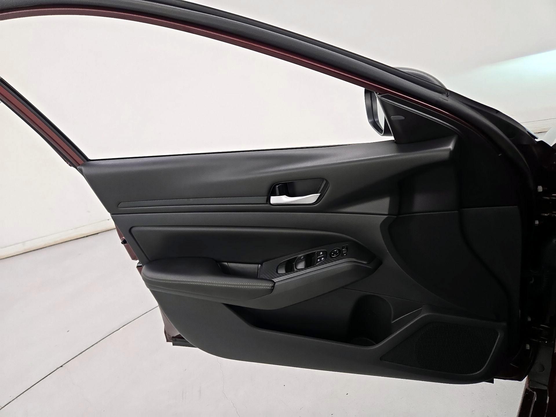 Thumbnail: 2025 Nissan Altima - 12