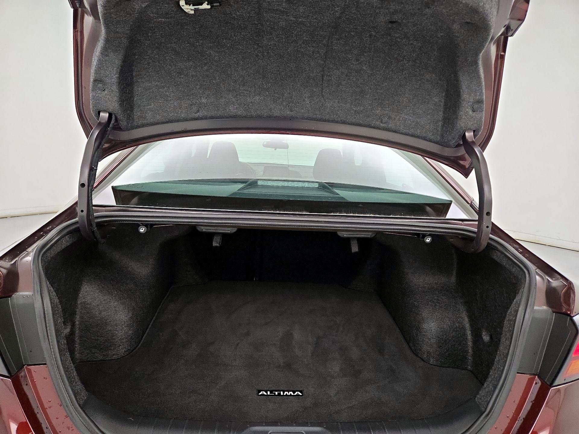 Thumbnail: 2025 Nissan Altima - 20