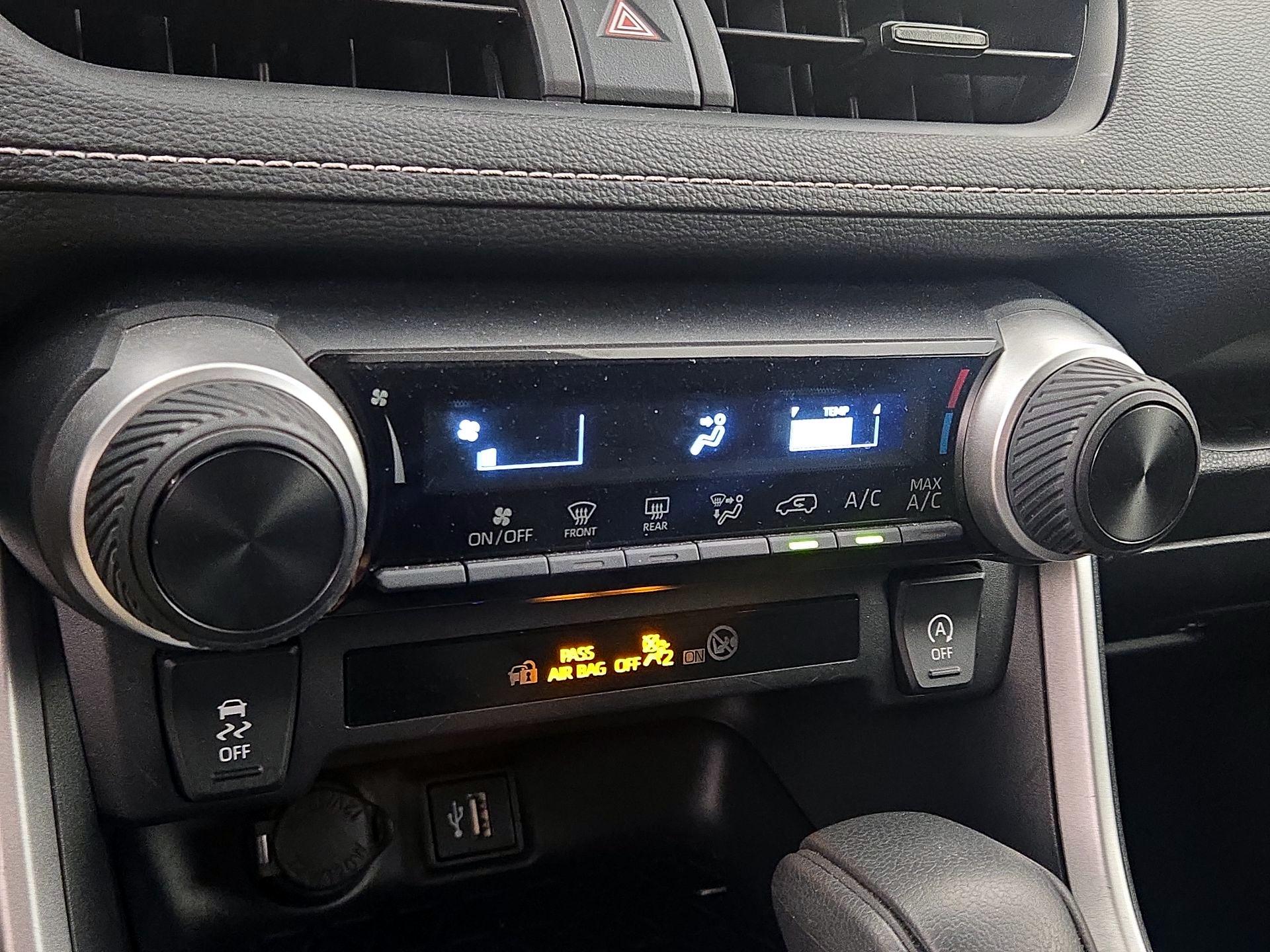 Thumbnail: 2025 Toyota RAV4 - 16