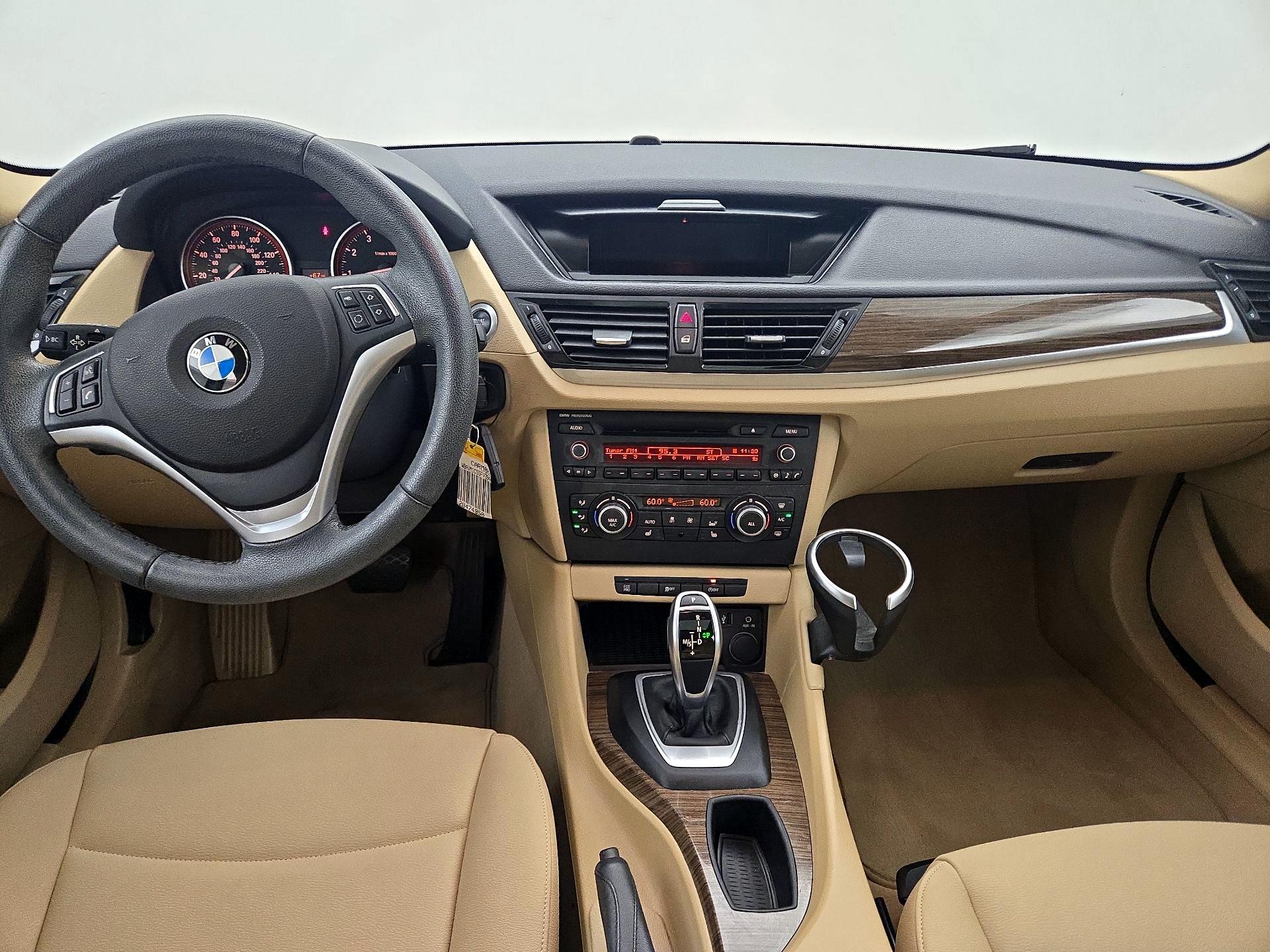 Thumbnail: 2015 BMW X1 - 9