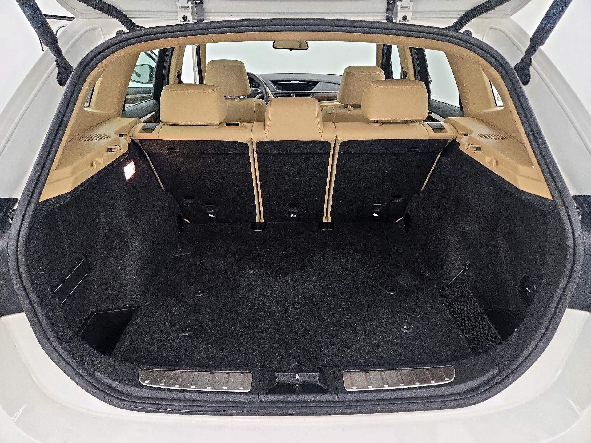 Thumbnail: 2015 BMW X1 - 20