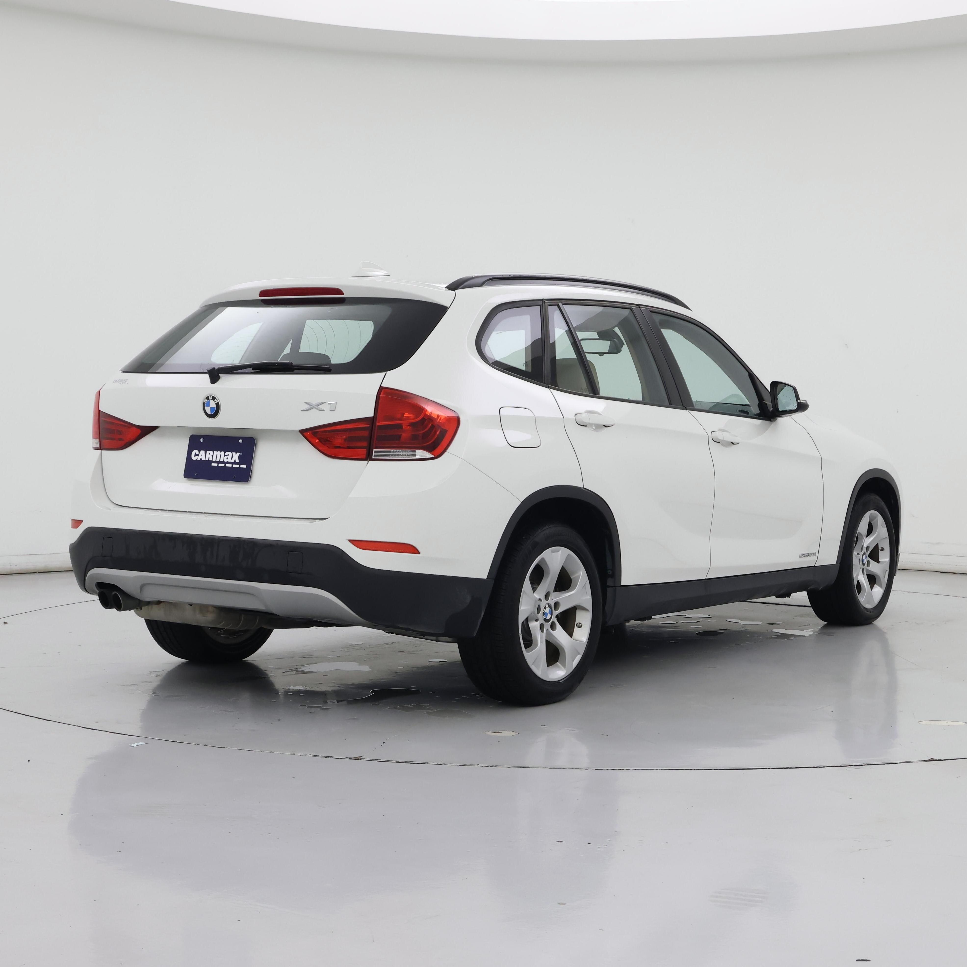 Thumbnail: 2015 BMW X1 - 8