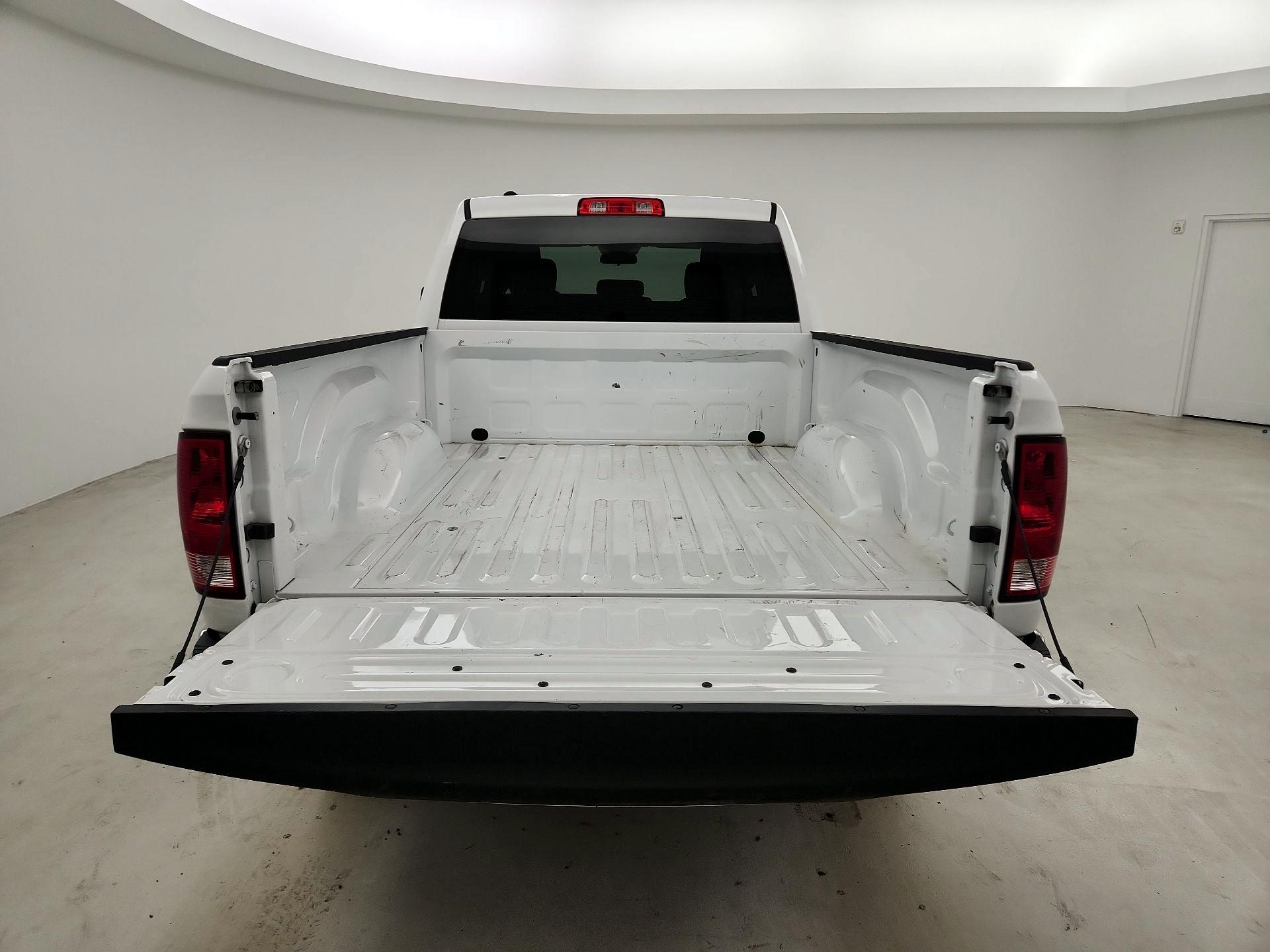 Thumbnail: 2023 RAM 1500 Classic - 14