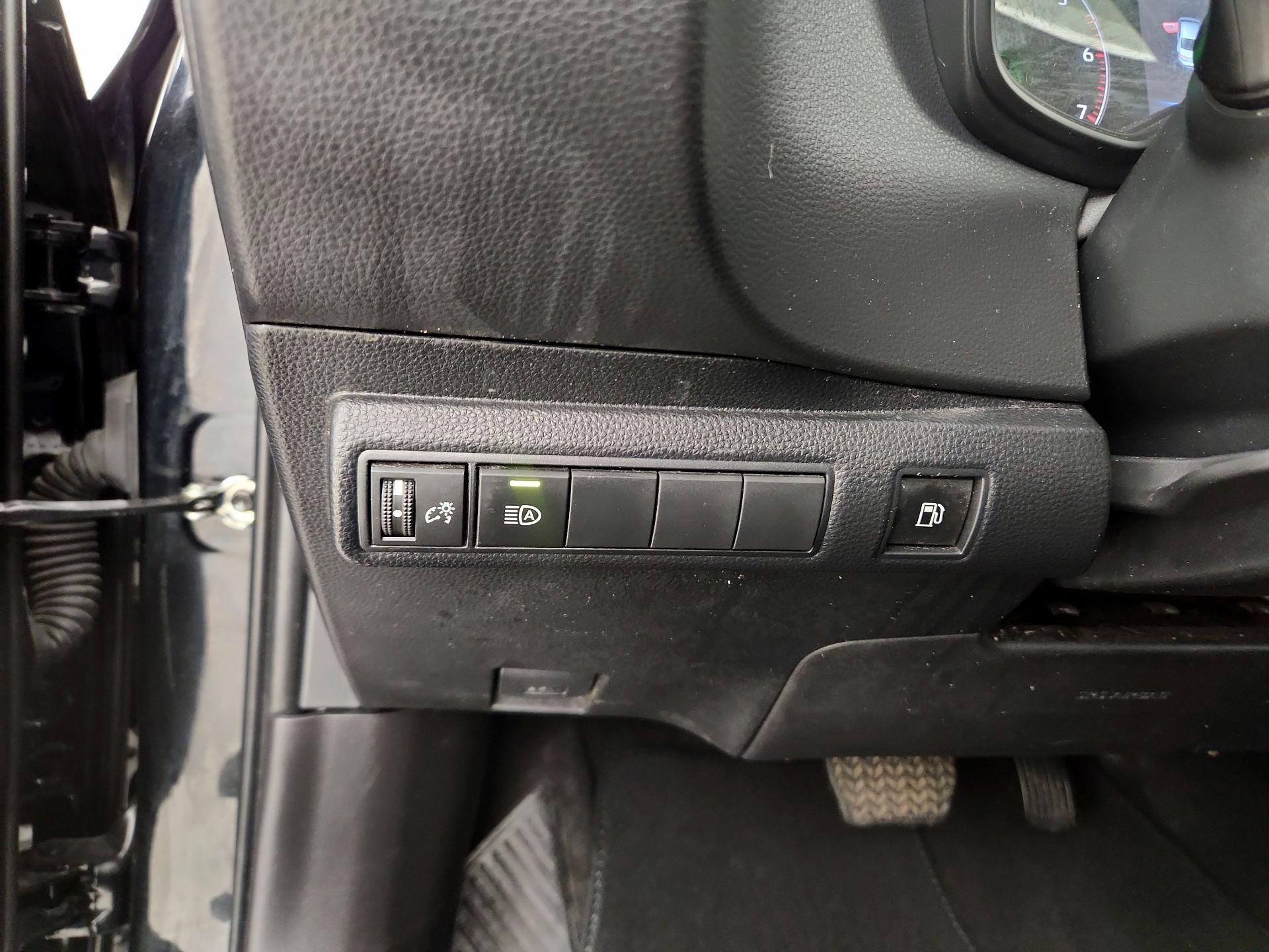 Thumbnail: 2024 Toyota Corolla - 13