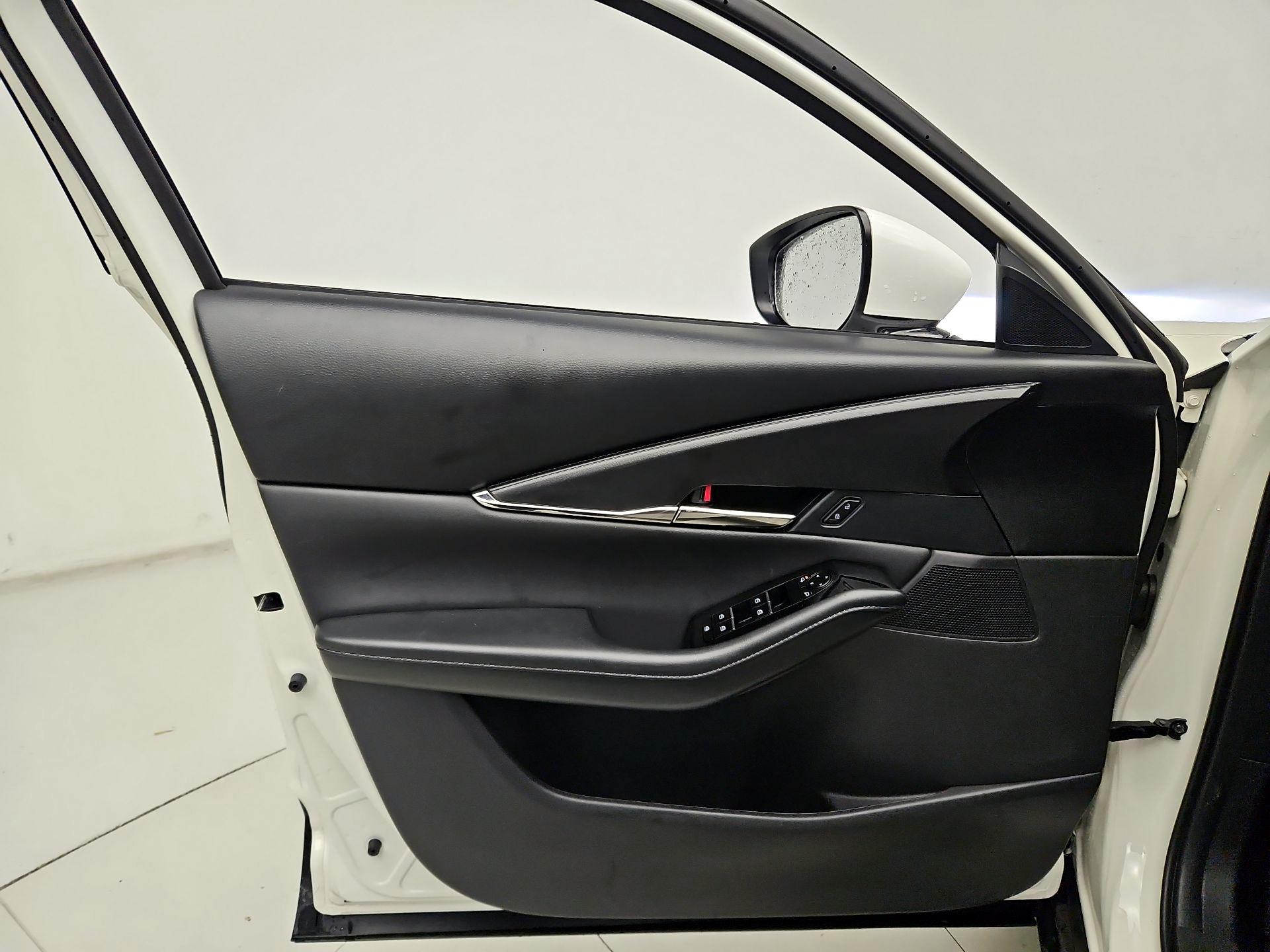 Thumbnail: 2025 Mazda CX-30 - 12