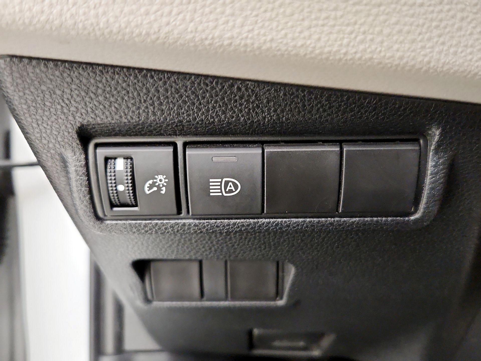 Thumbnail: 2022 Toyota Corolla Cross - 13