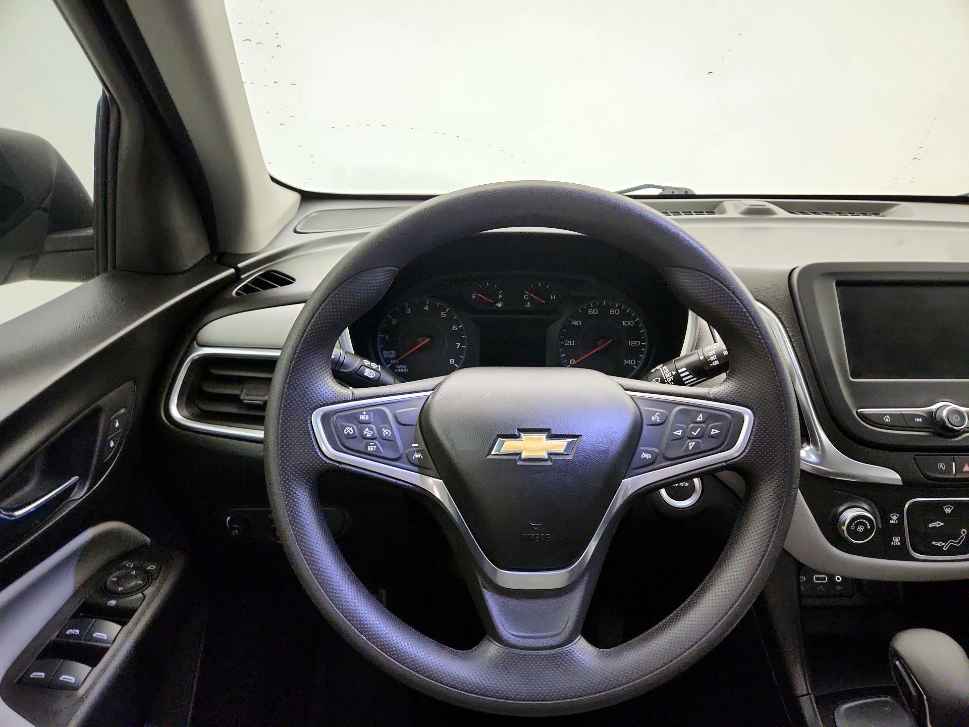 Thumbnail: 2022 Chevrolet Equinox - 10