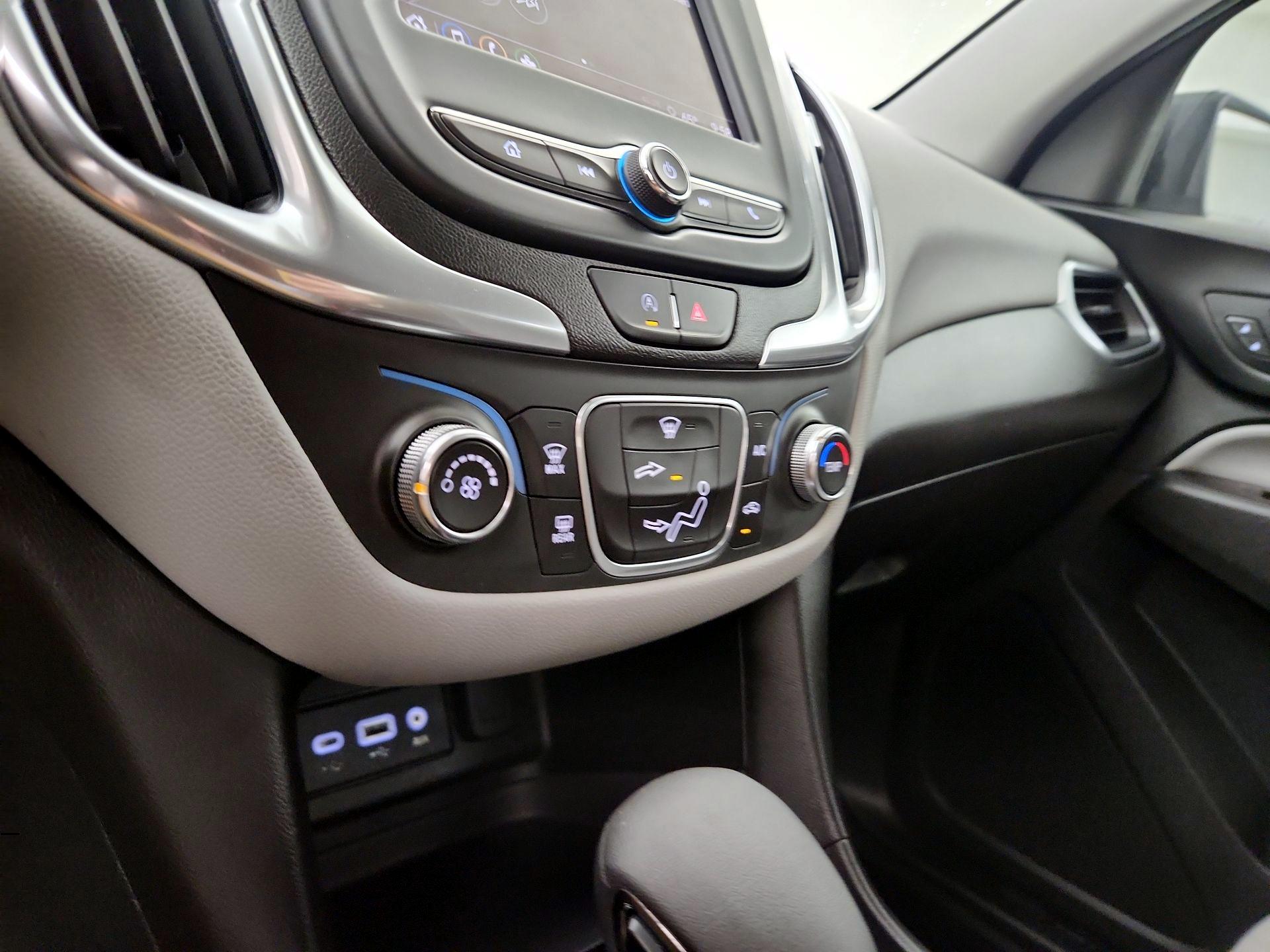 Thumbnail: 2022 Chevrolet Equinox - 16