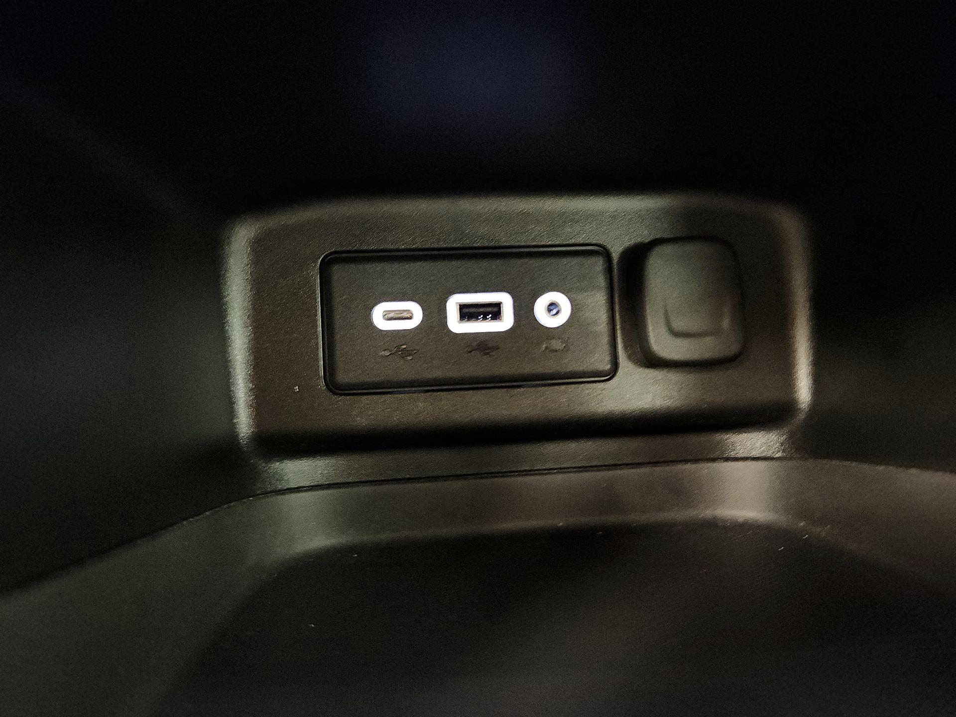 Thumbnail: 2022 Chevrolet Equinox - 18