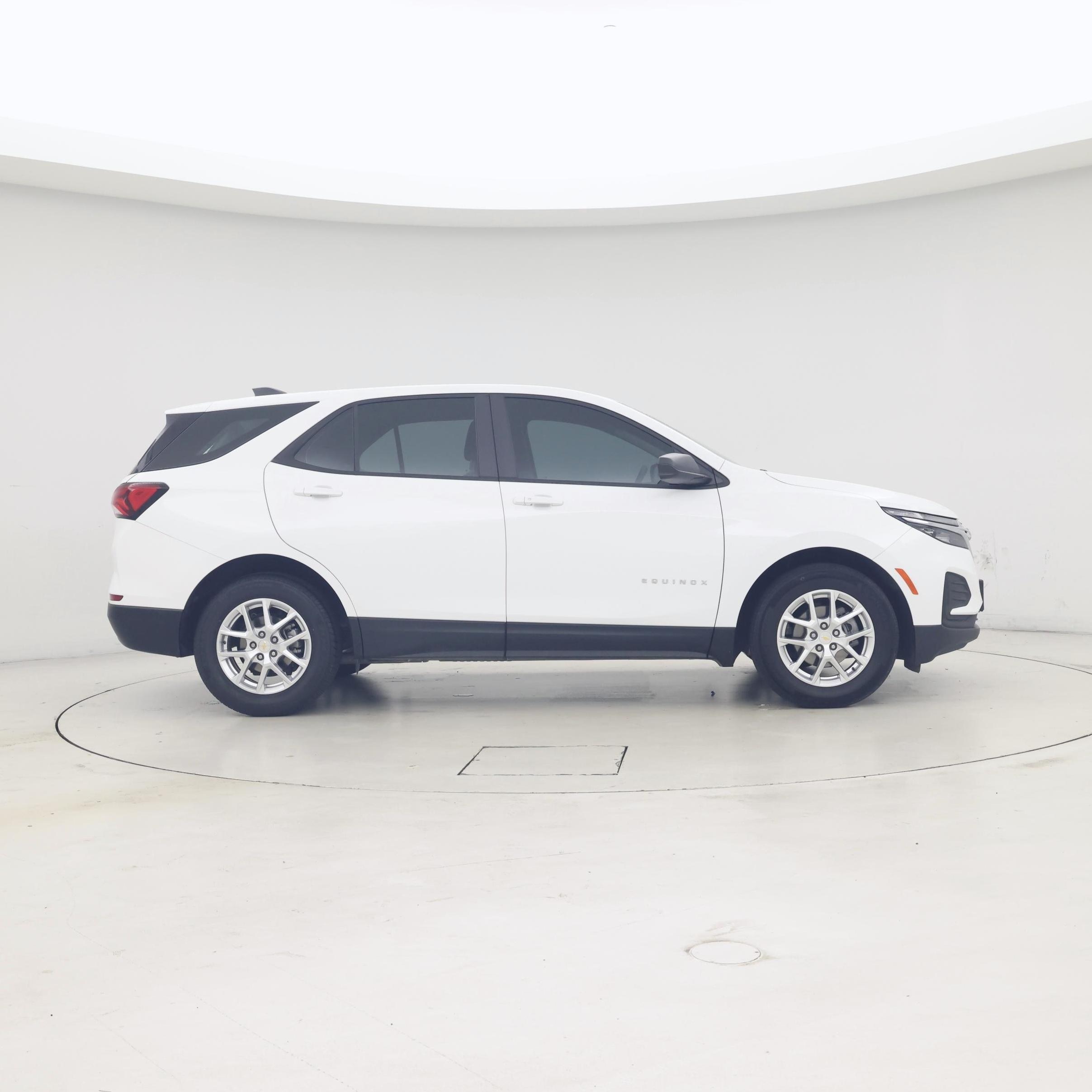 Thumbnail: 2022 Chevrolet Equinox - 7