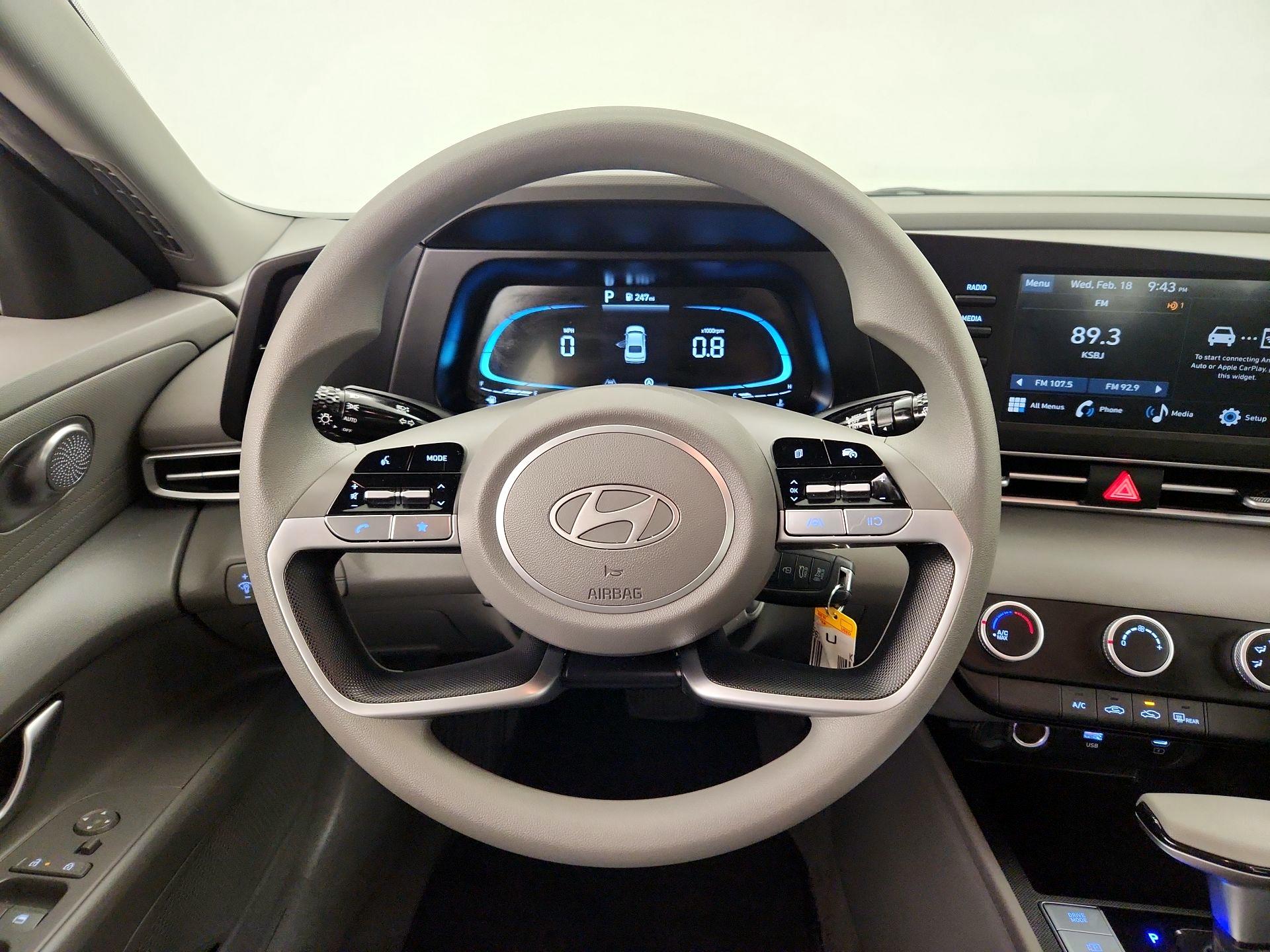 Thumbnail: 2025 Hyundai Elantra - 10