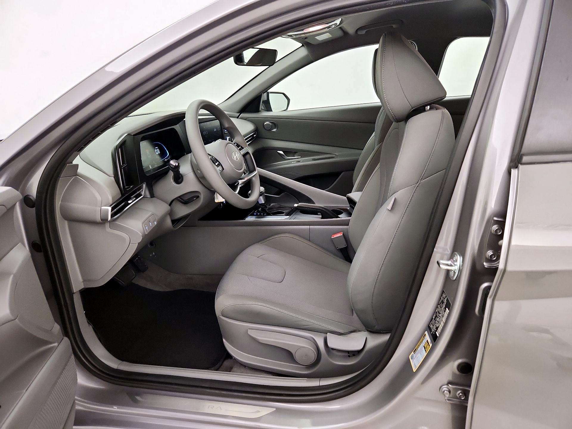 Thumbnail: 2025 Hyundai Elantra - 11