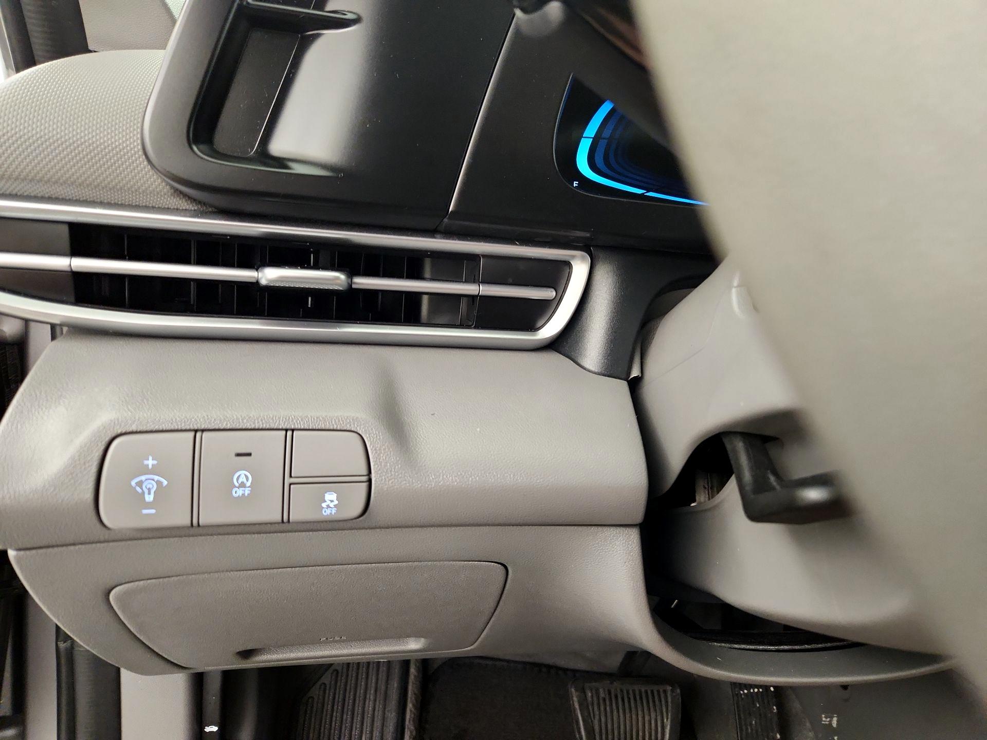 Thumbnail: 2025 Hyundai Elantra - 13