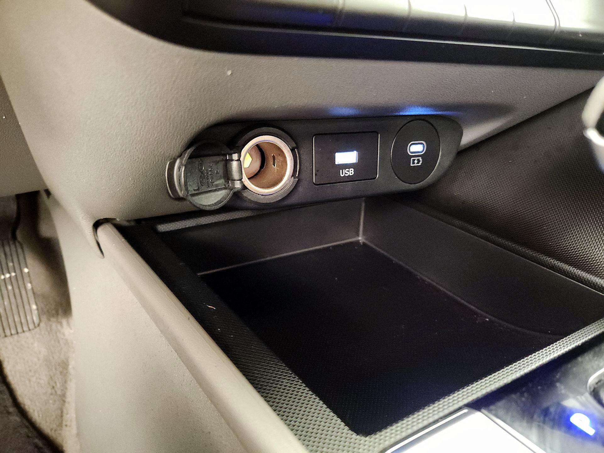 Thumbnail: 2025 Hyundai Elantra - 18