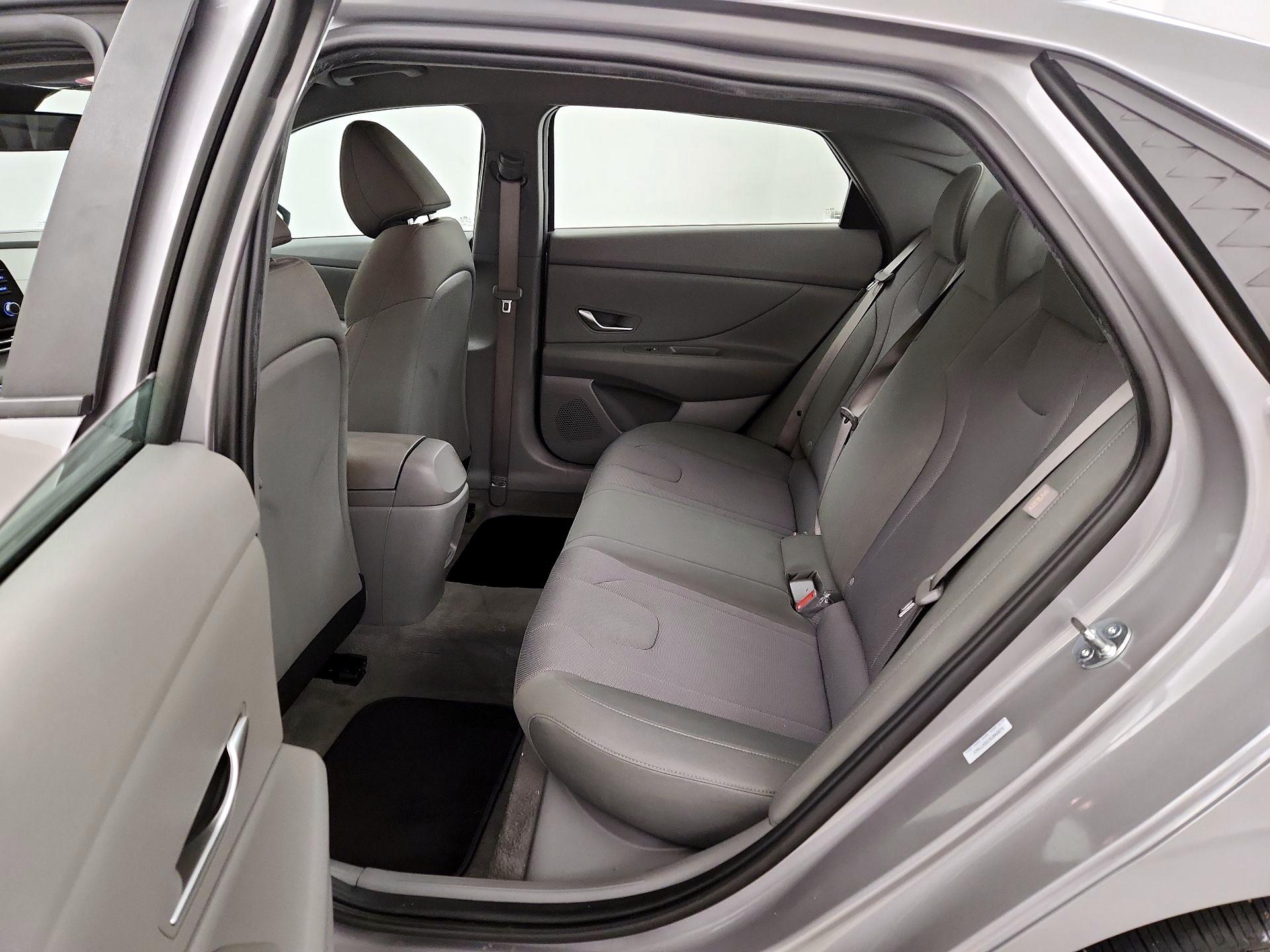 Thumbnail: 2025 Hyundai Elantra - 19