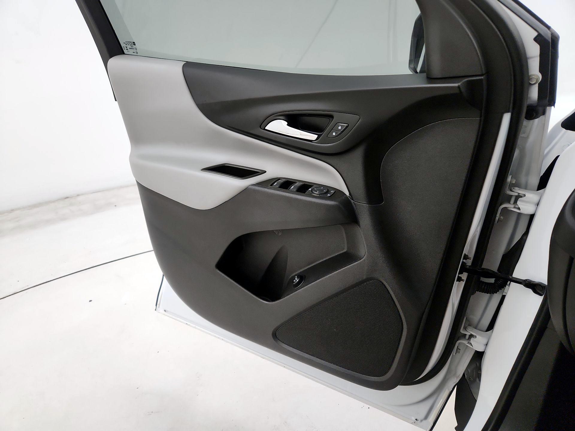 Thumbnail: 2023 Chevrolet Equinox - 12