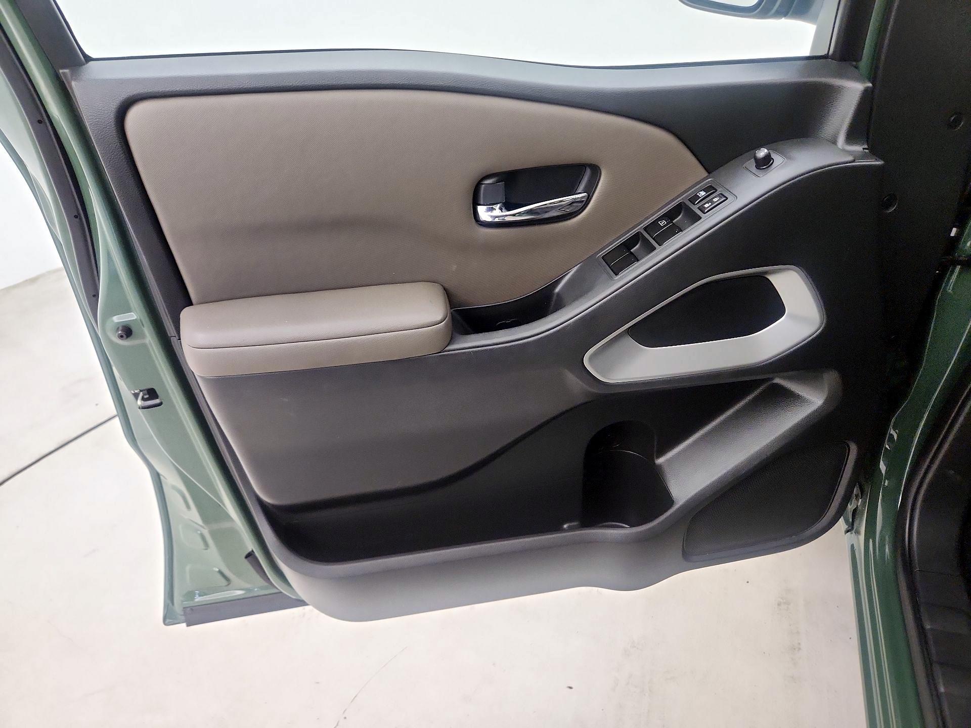 Thumbnail: 2022 Nissan Frontier - 12