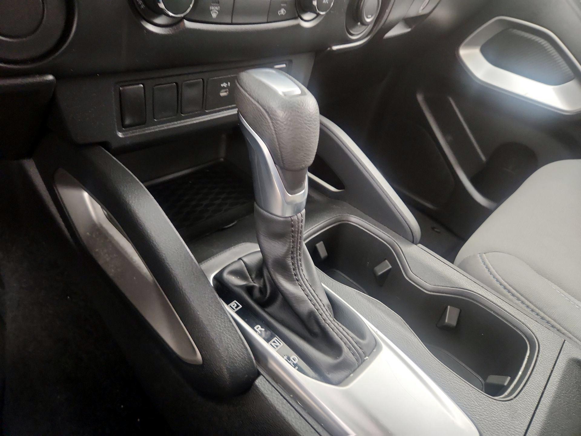 Thumbnail: 2022 Nissan Frontier - 15