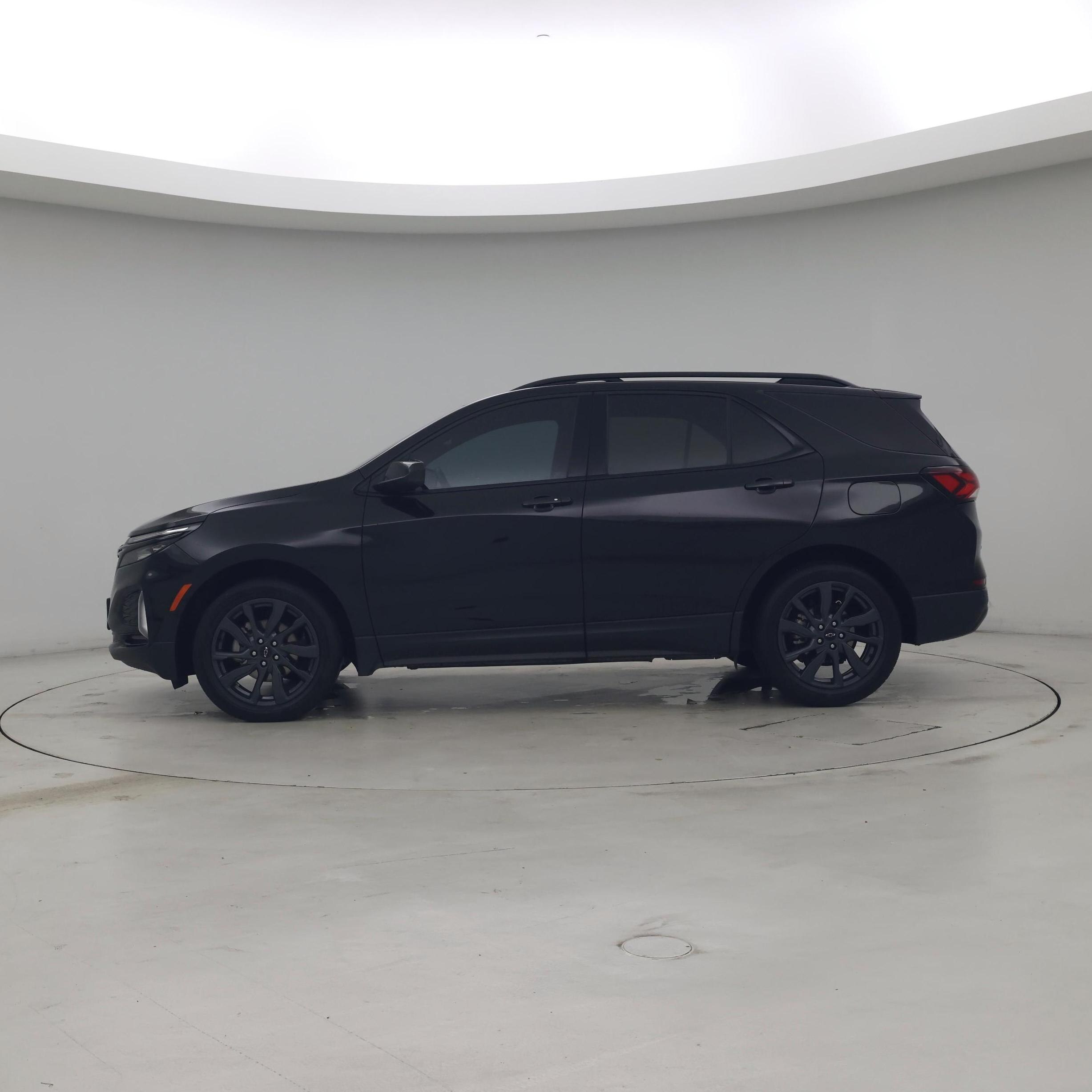 Thumbnail: 2024 Chevrolet Equinox - 3