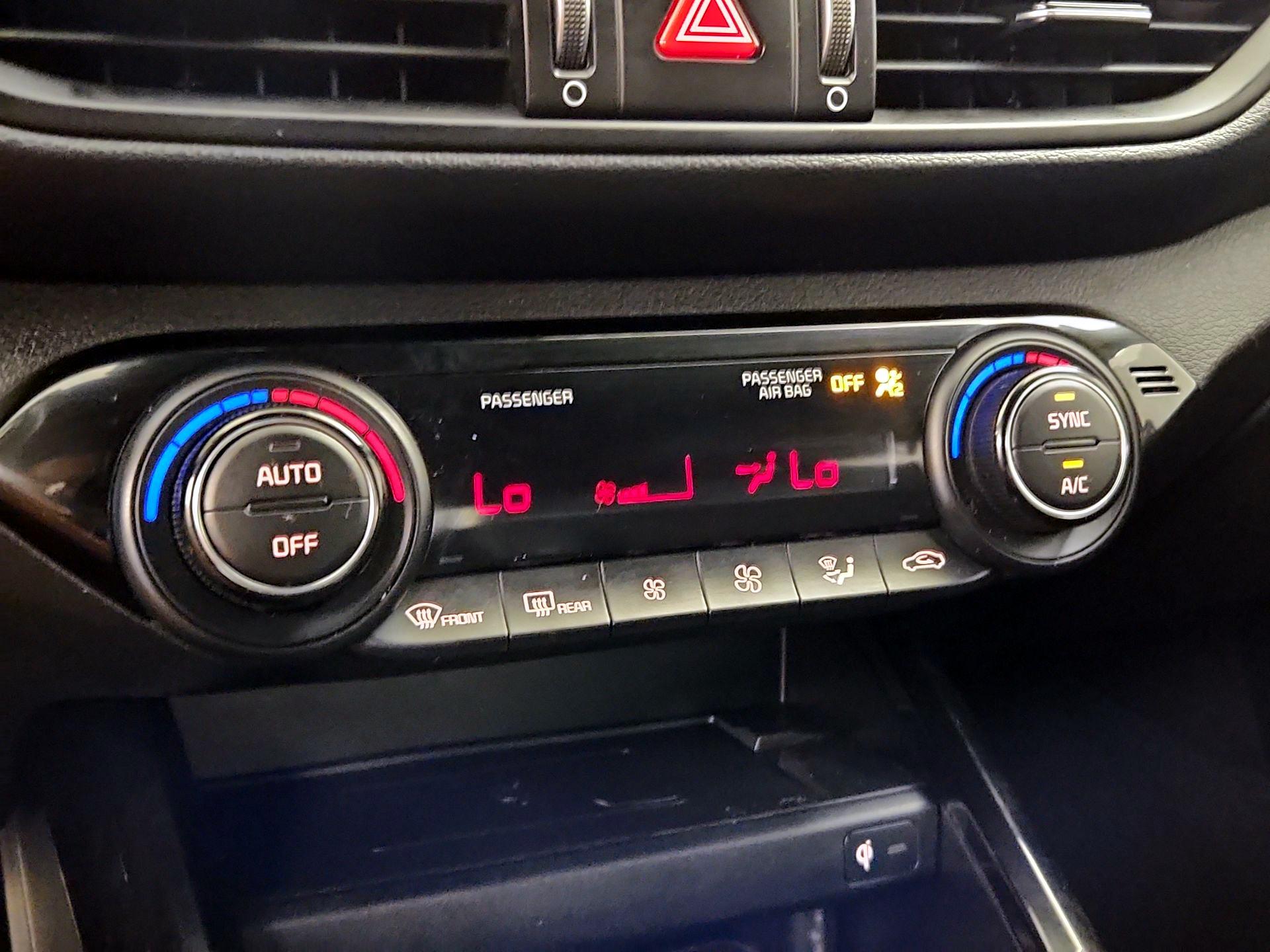 Thumbnail: 2024 Kia Forte - 17