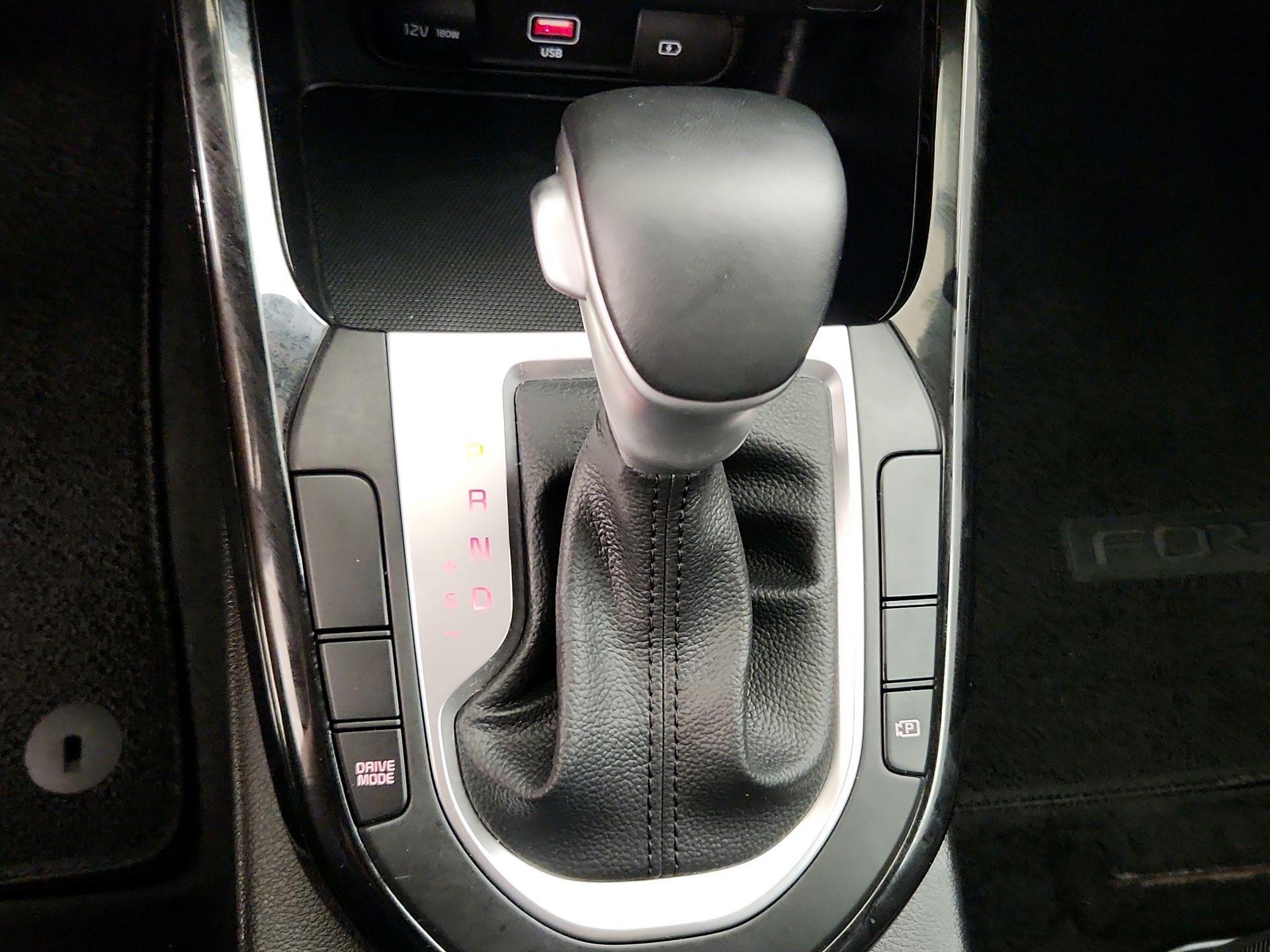 Thumbnail: 2024 Kia Forte - 18