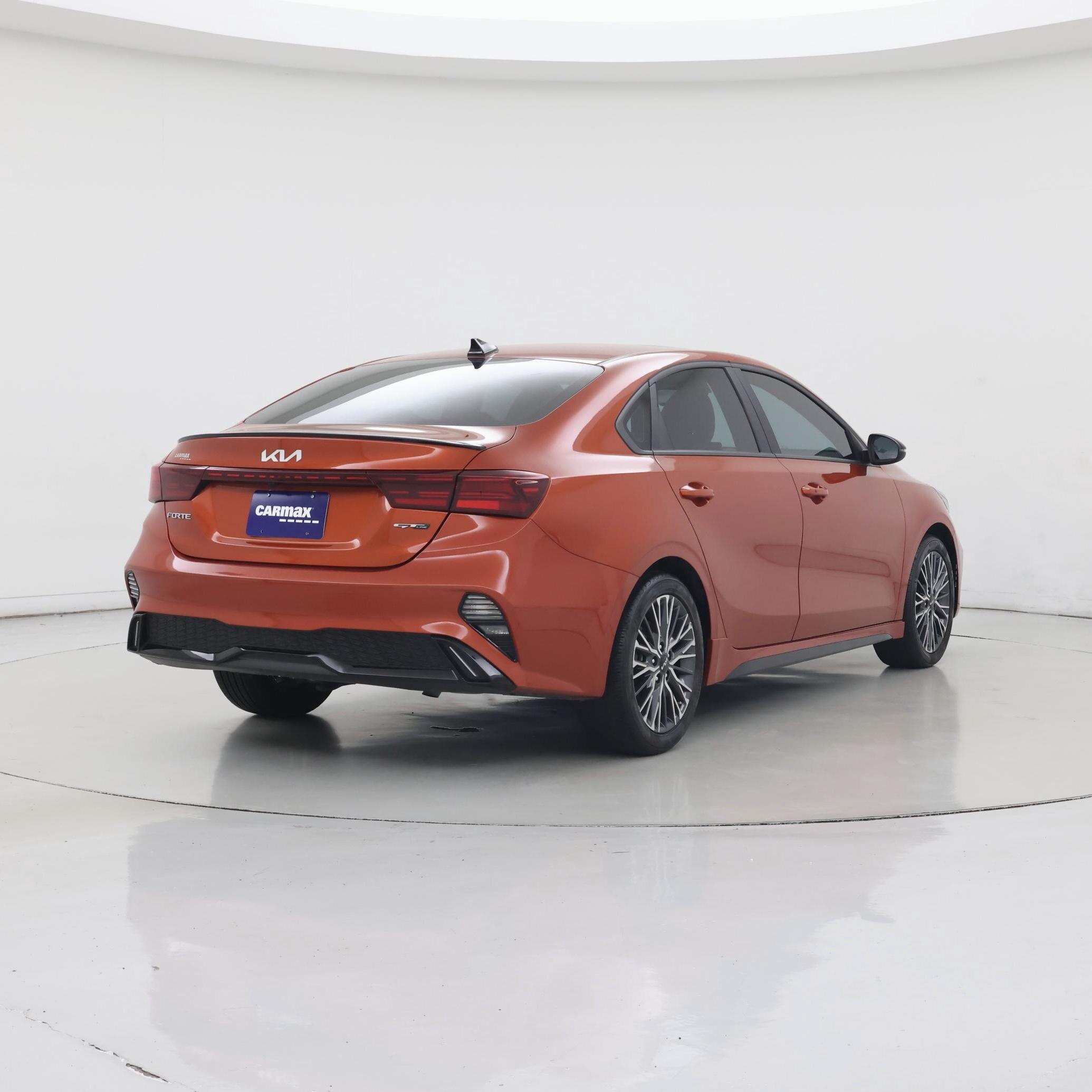 Thumbnail: 2024 Kia Forte - 8