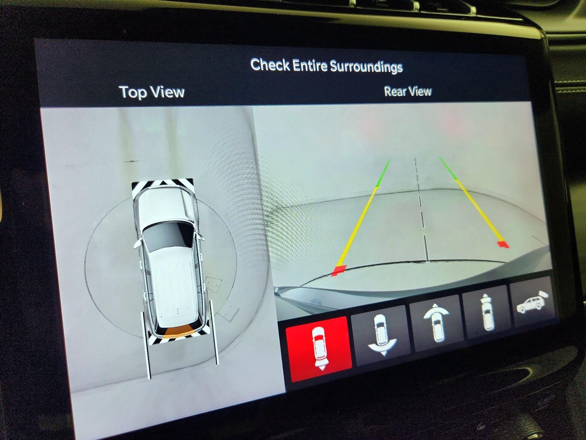 Thumbnail: 2022 Jeep Grand Cherokee - 15