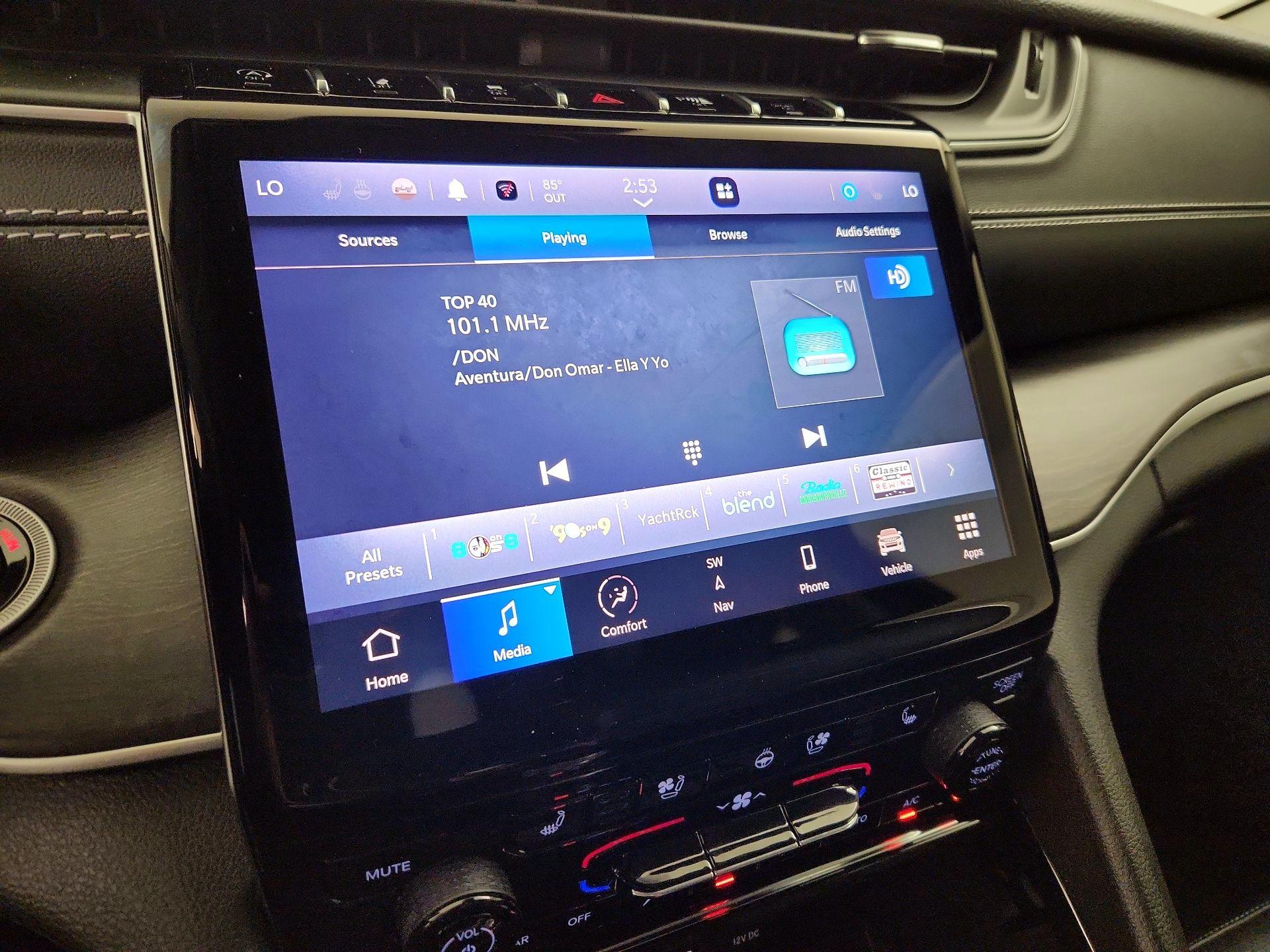 Thumbnail: 2022 Jeep Grand Cherokee - 16