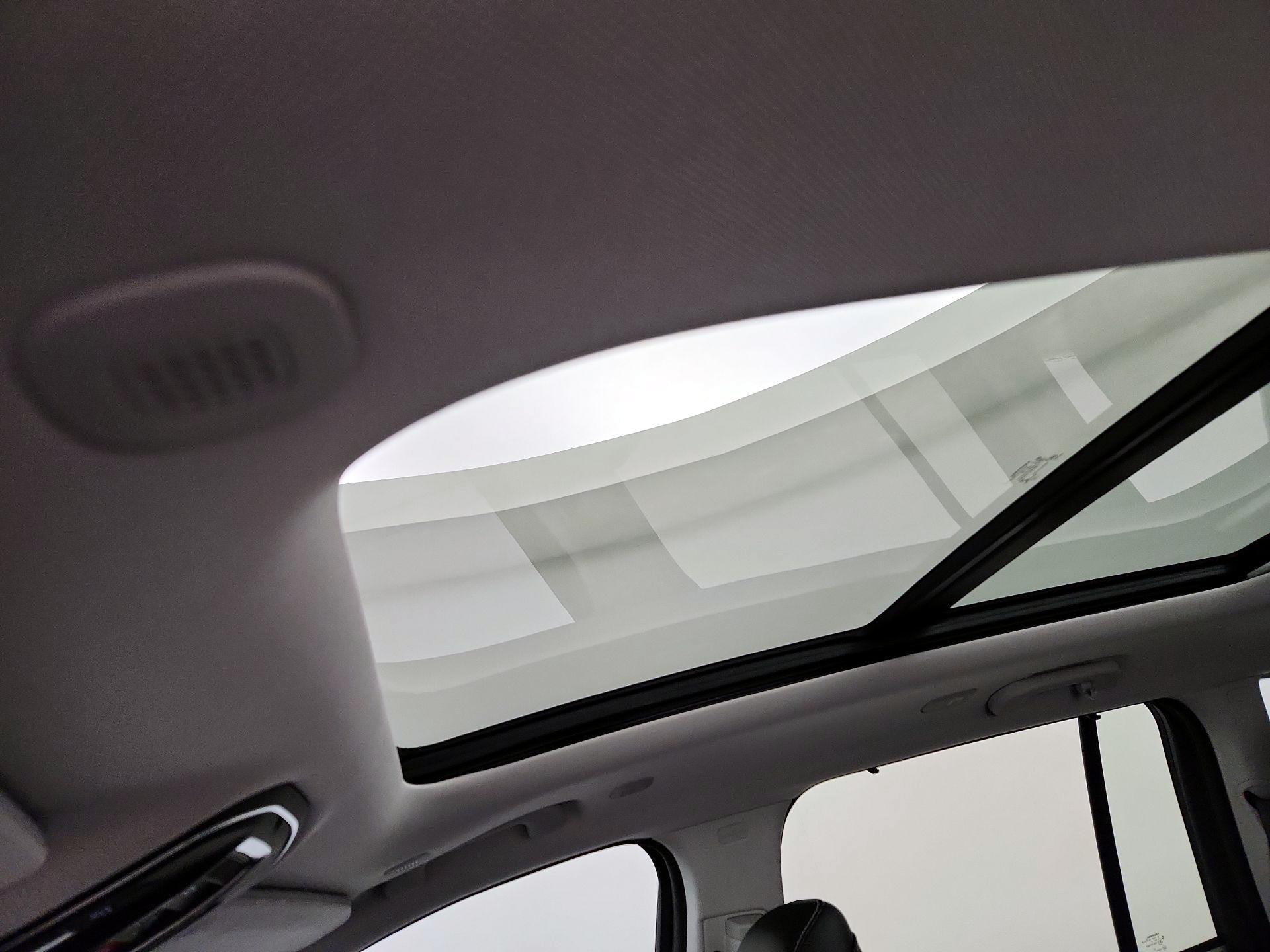 Thumbnail: 2022 Jeep Grand Cherokee - 20