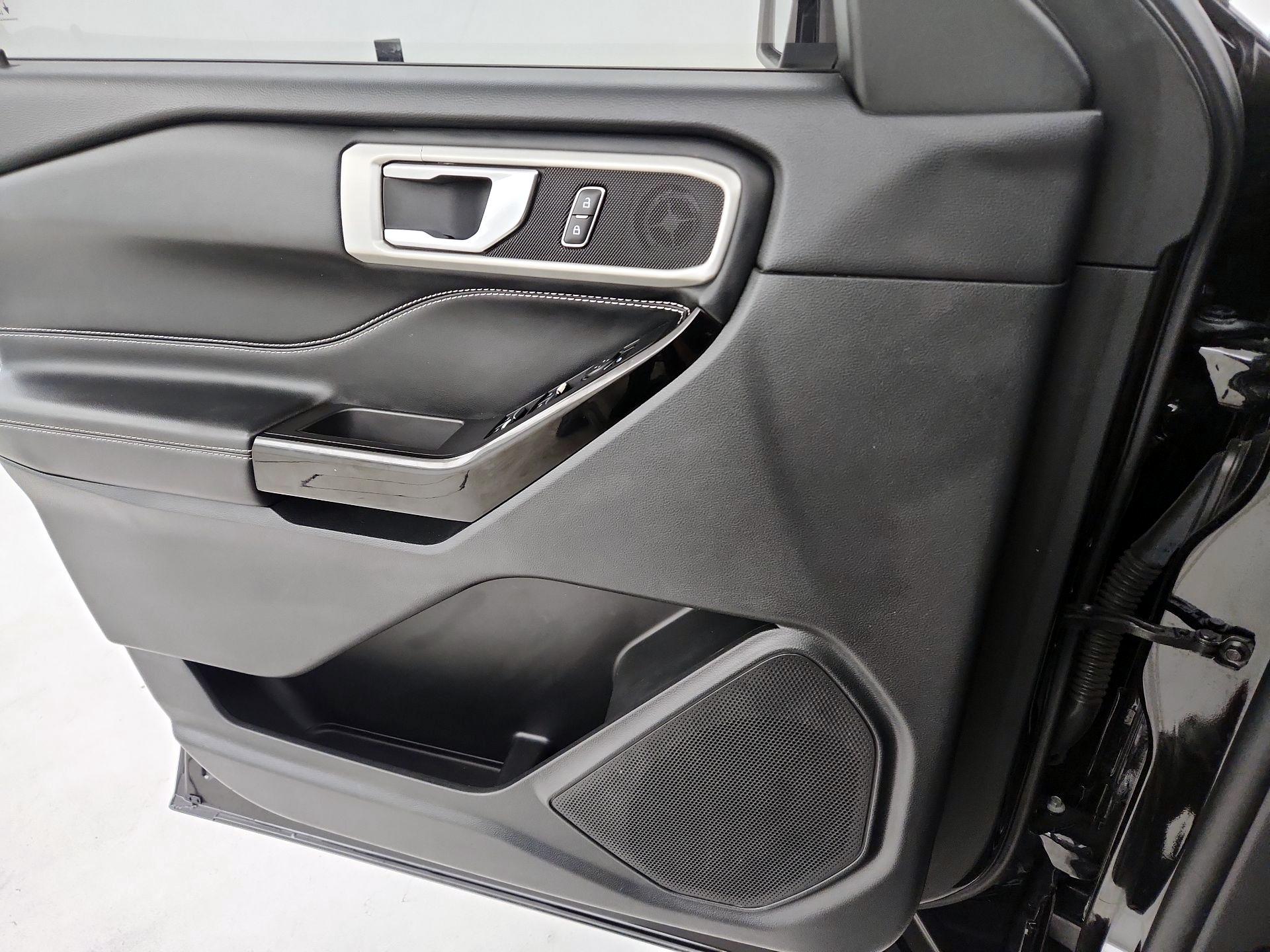 Thumbnail: 2023 Ford Explorer - 10