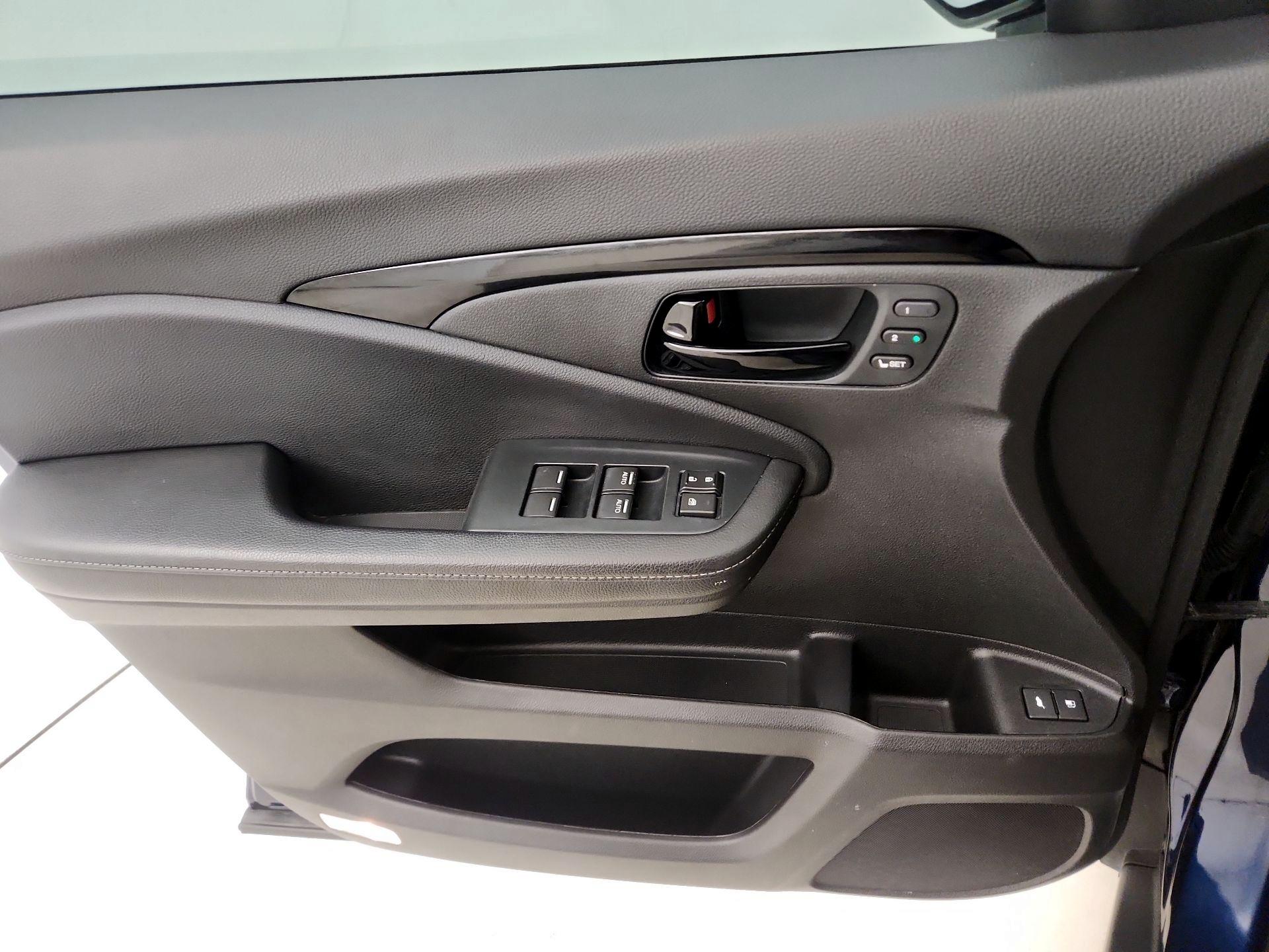 Thumbnail: 2023 Honda Passport - 12