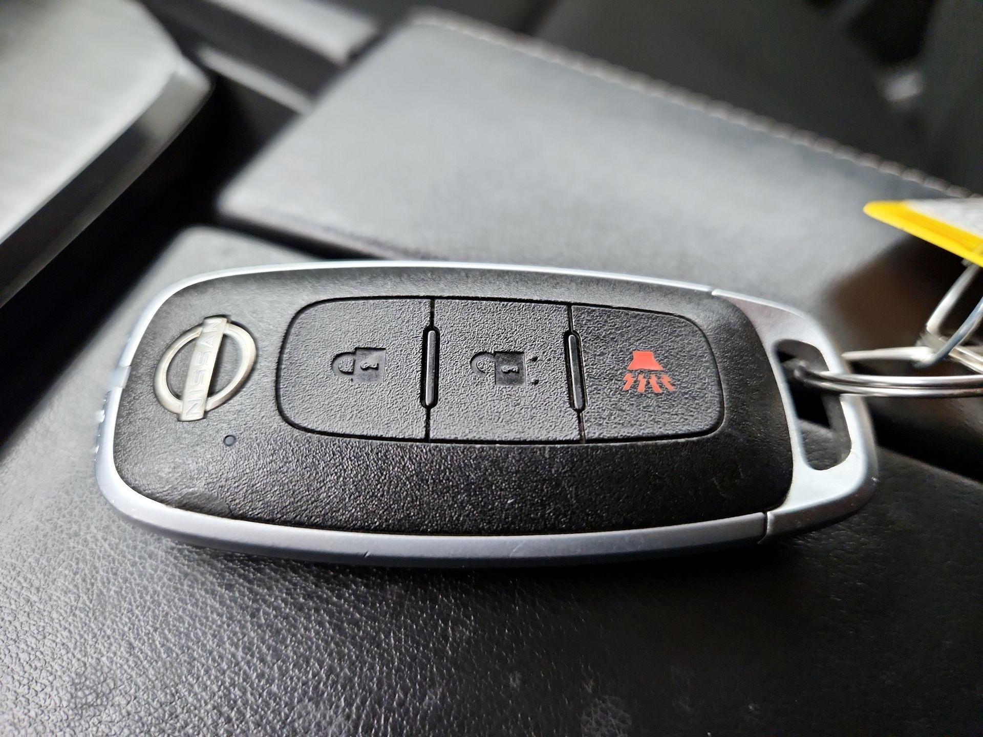 Thumbnail: 2023 Nissan Rogue - 18