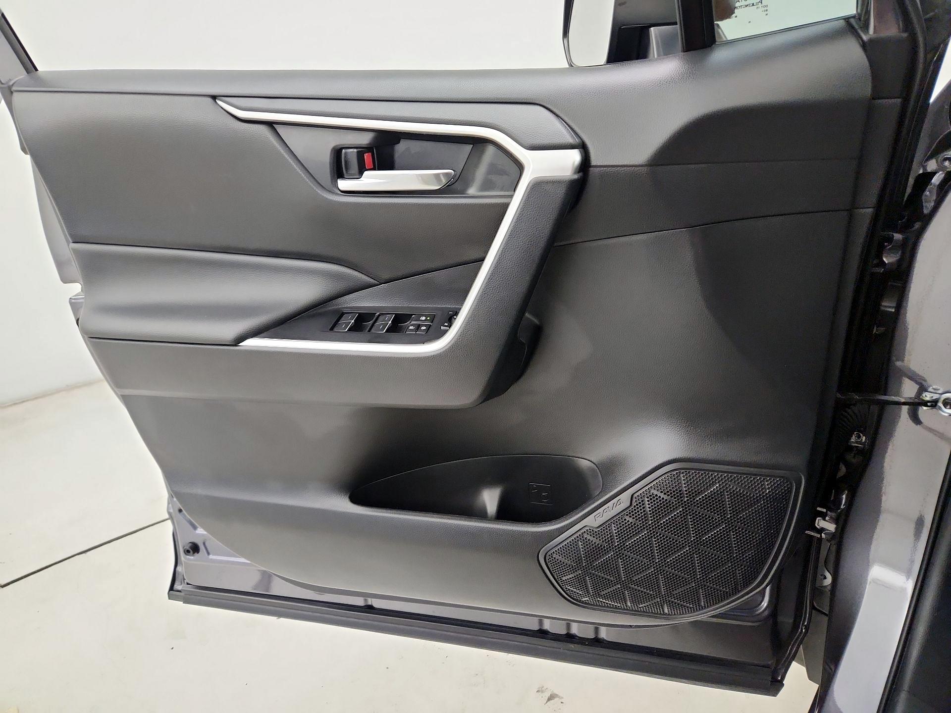 Thumbnail: 2024 Toyota RAV4 - 12