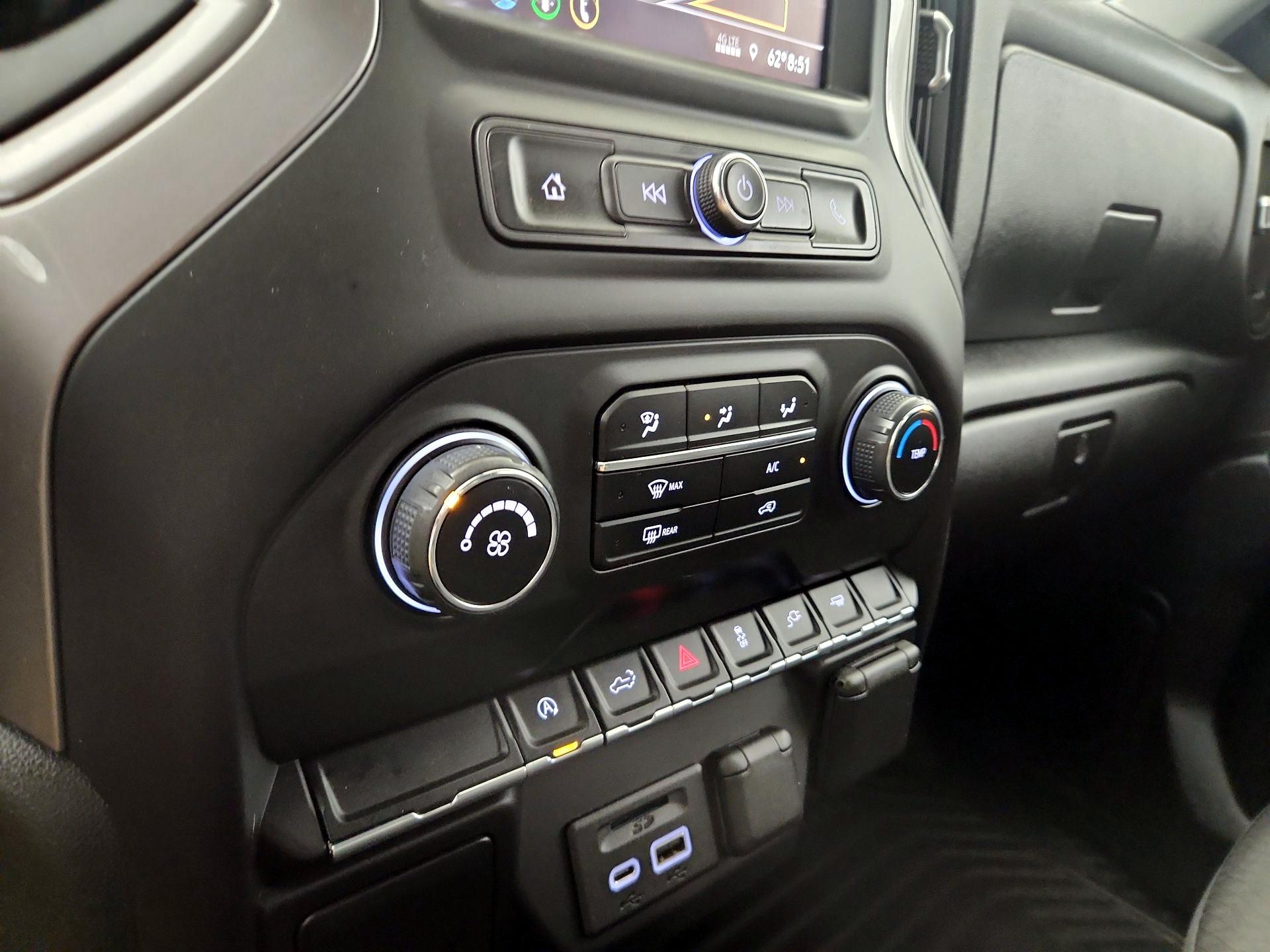 Thumbnail: 2022 Chevrolet Silverado 1500 - 16