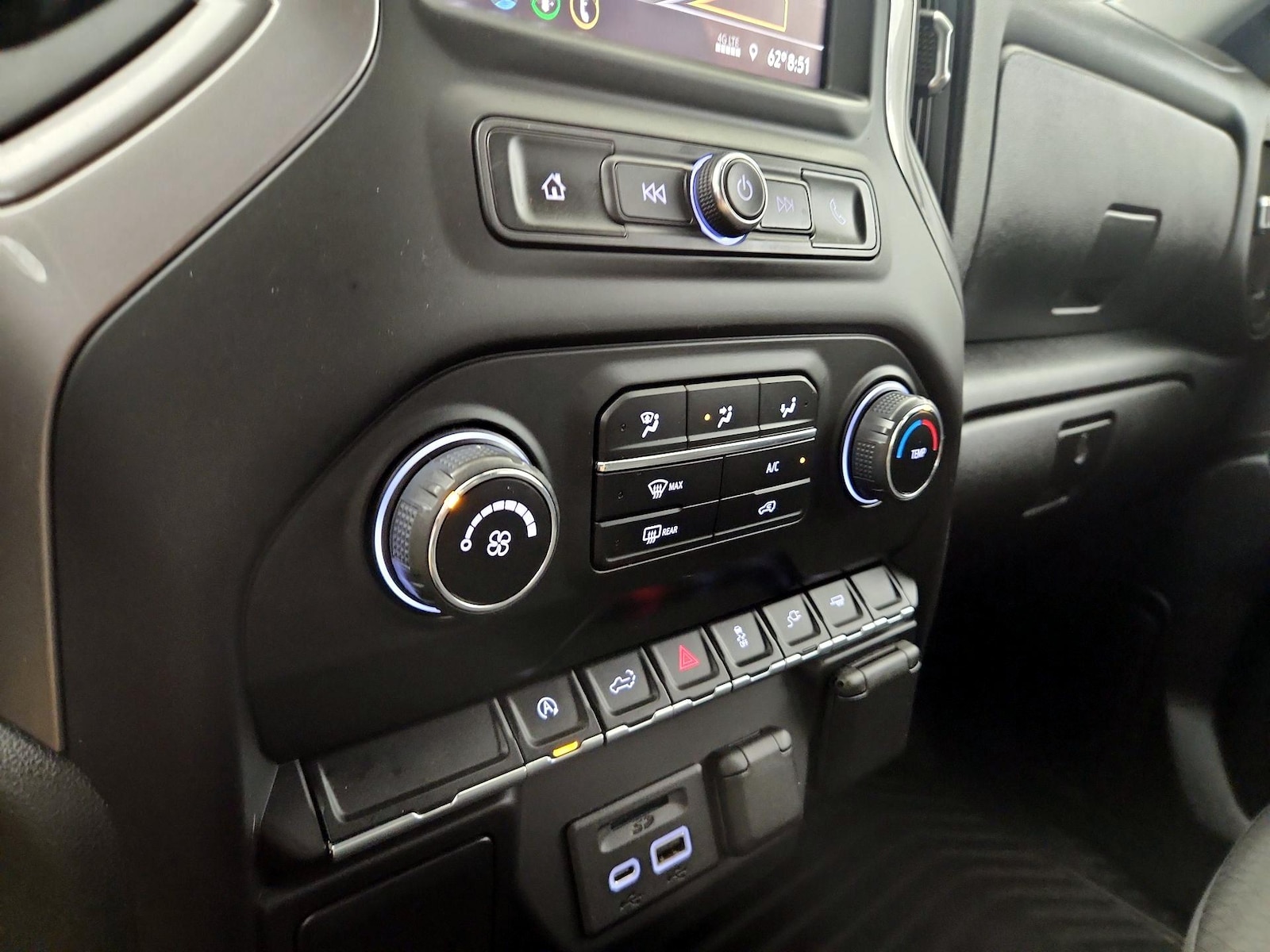 2022 Chevrolet Silverado 1500 Limited Custom - Photo 17