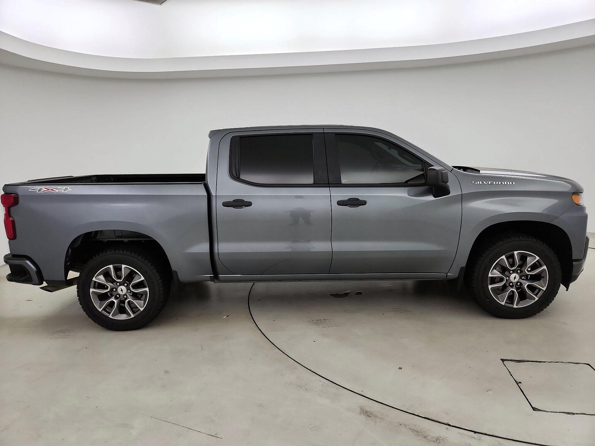 Thumbnail: 2021 Chevrolet Silverado 1500 - 4
