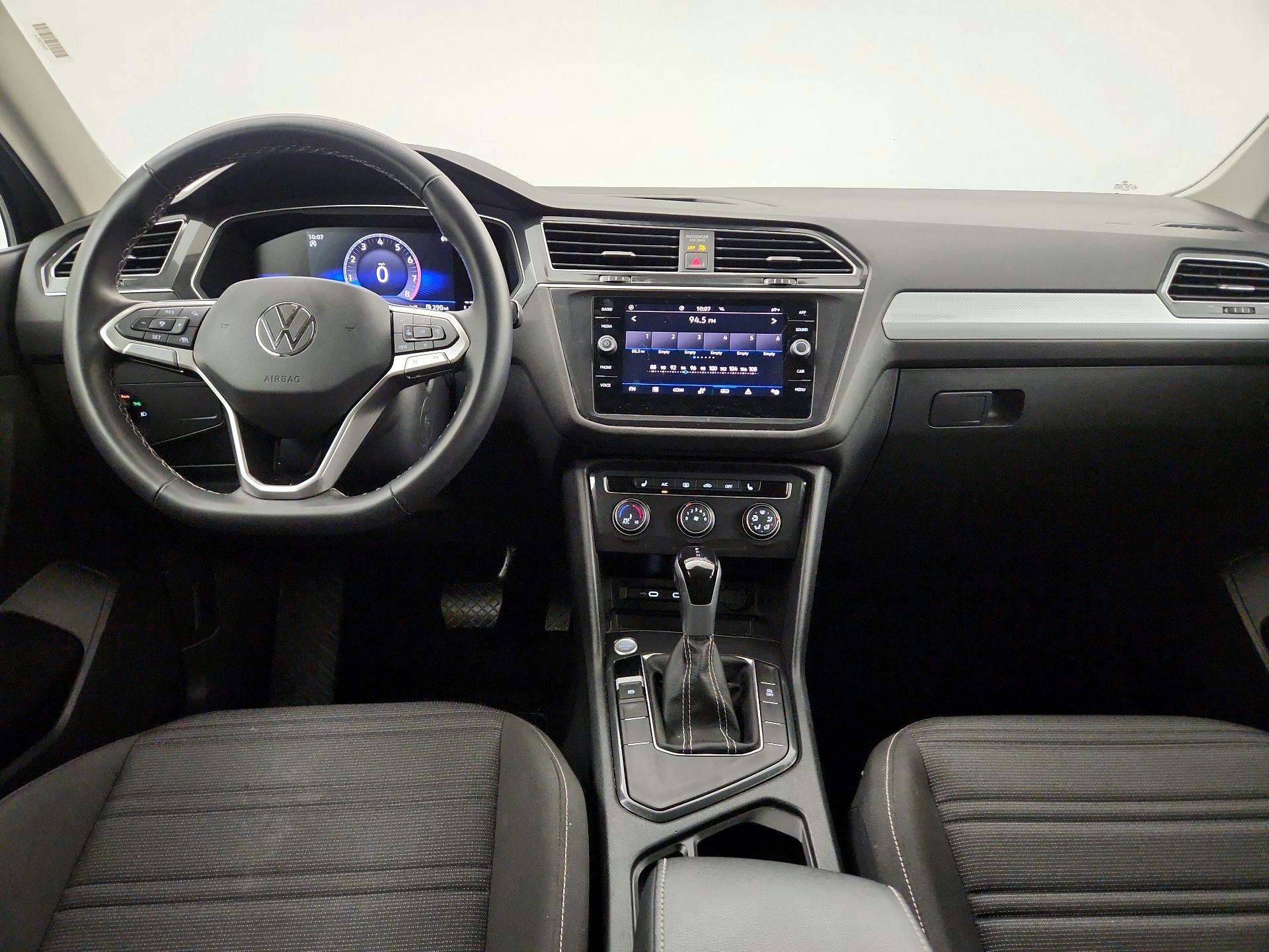 Thumbnail: 2024 Volkswagen Tiguan - 9