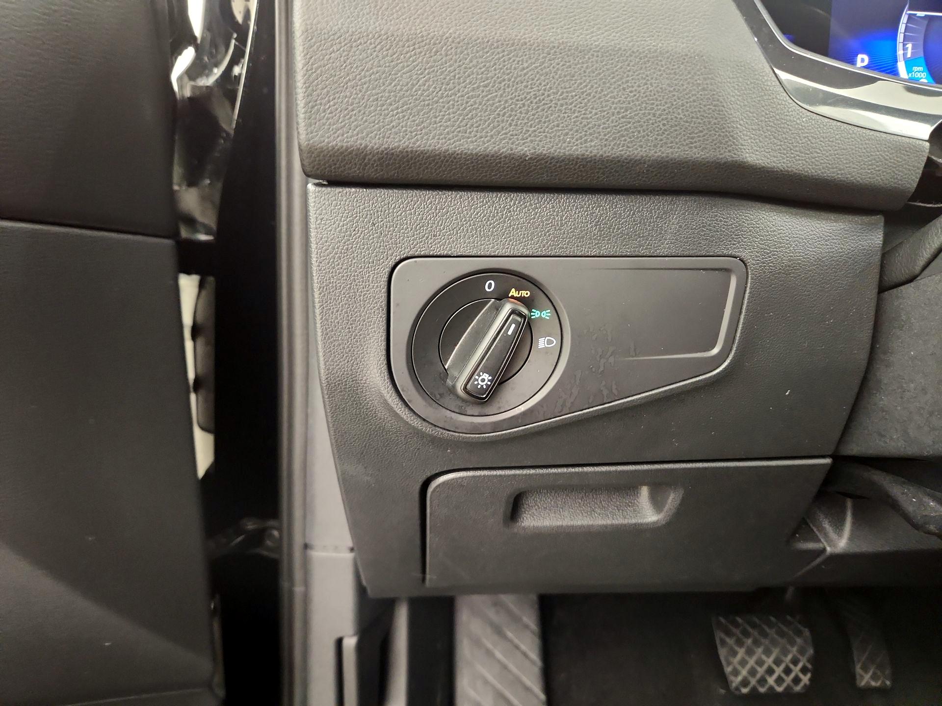 Thumbnail: 2024 Volkswagen Tiguan - 13